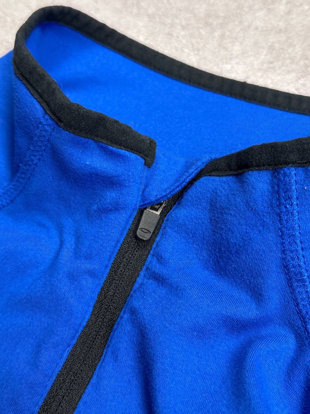 Oakley Vintage Oakley Boxy Gorp Center Logo Sweatshirt L Size US L / EU 52-54 / 3 - 3 Thumbnail