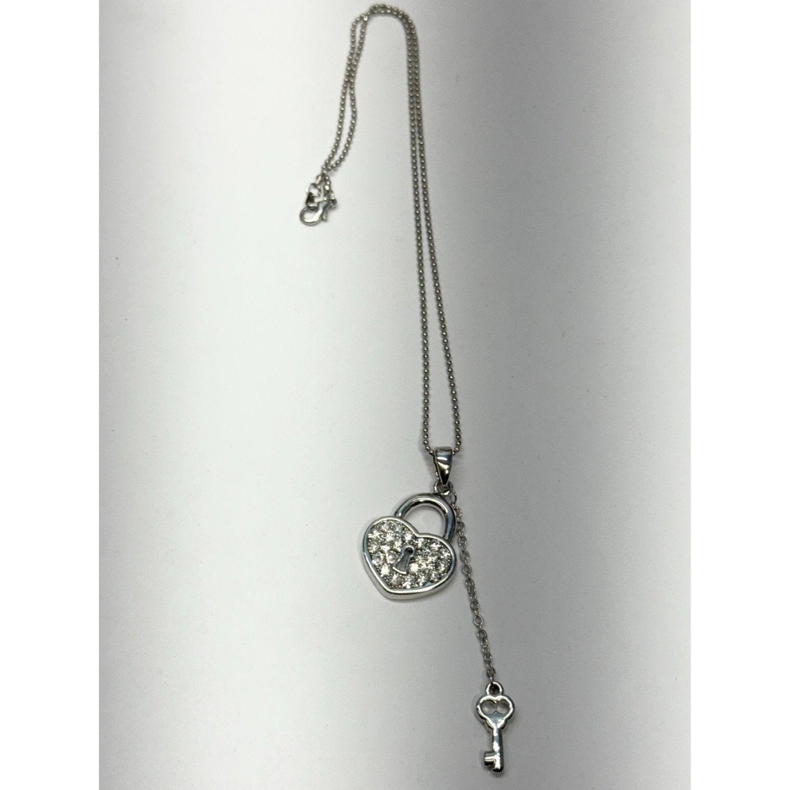 Vintage Silver rhinestone heart and key charm necklace Size ONE SIZE - 4 Thumbnail