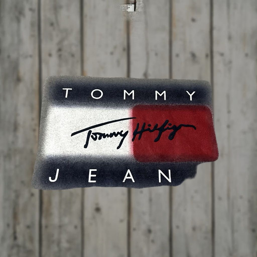 Tommy Hilfiger VINTAGE Tommy Hilfiger Tommy Jeans Flag Shirt L Mens Gray Size US L / EU 52-54 / 3 - 1 Thumbnail