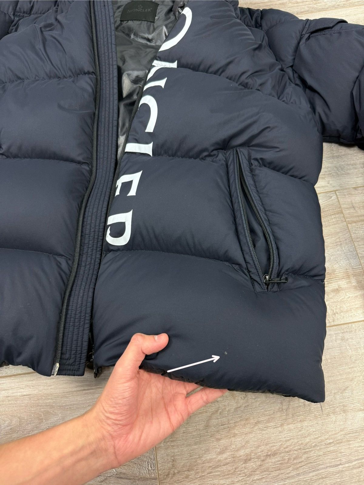 Moncler Moncler Puffer Jacket Nylon Maures Large Logo print moncler Size US L / EU 52-54 / 3 - 15 Thumbnail