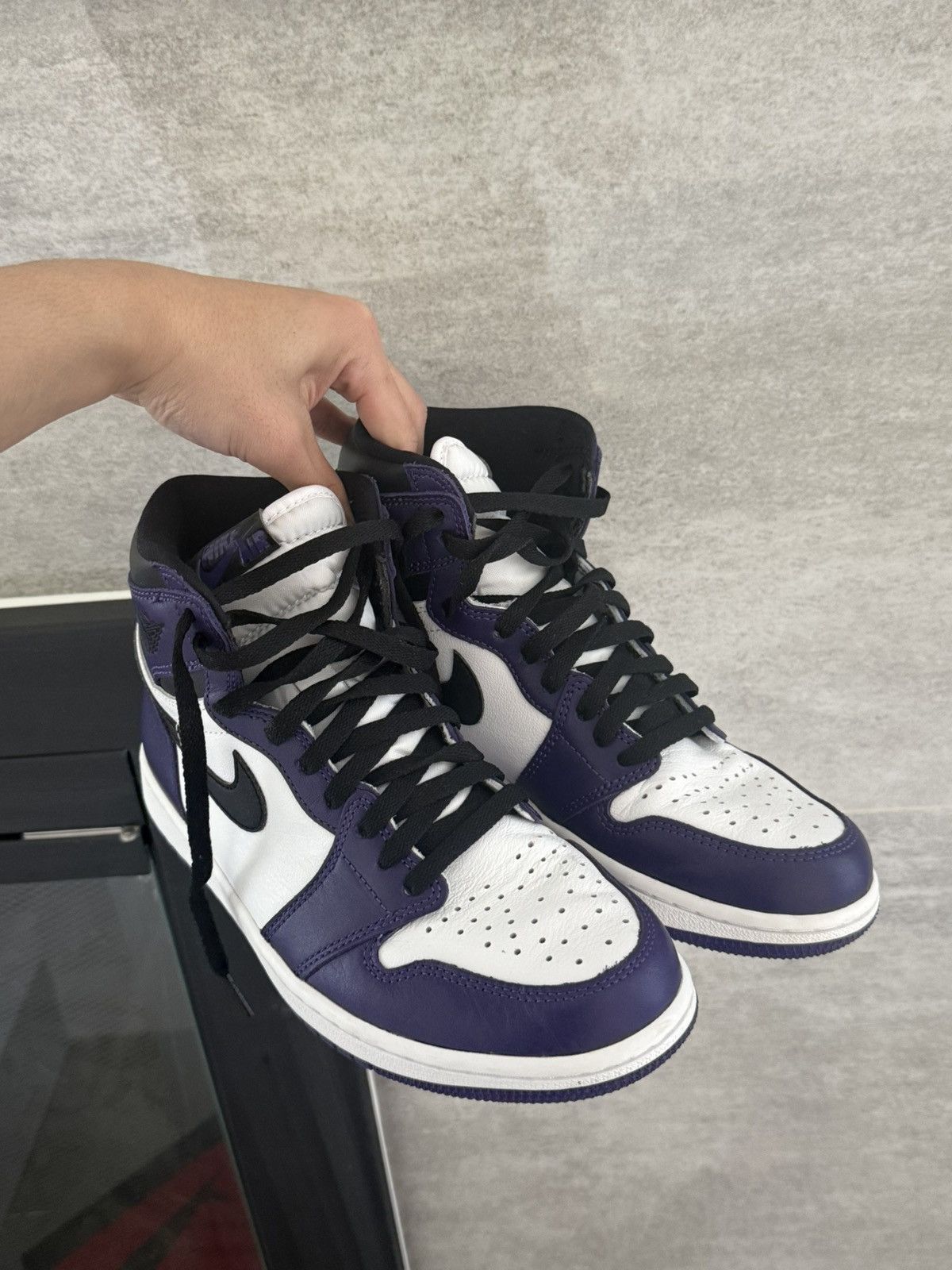 Jordan Brand Air Jordan 1 Court Purple Retro High OG Size US 7.5 / EU 40-41 - 2 Thumbnail
