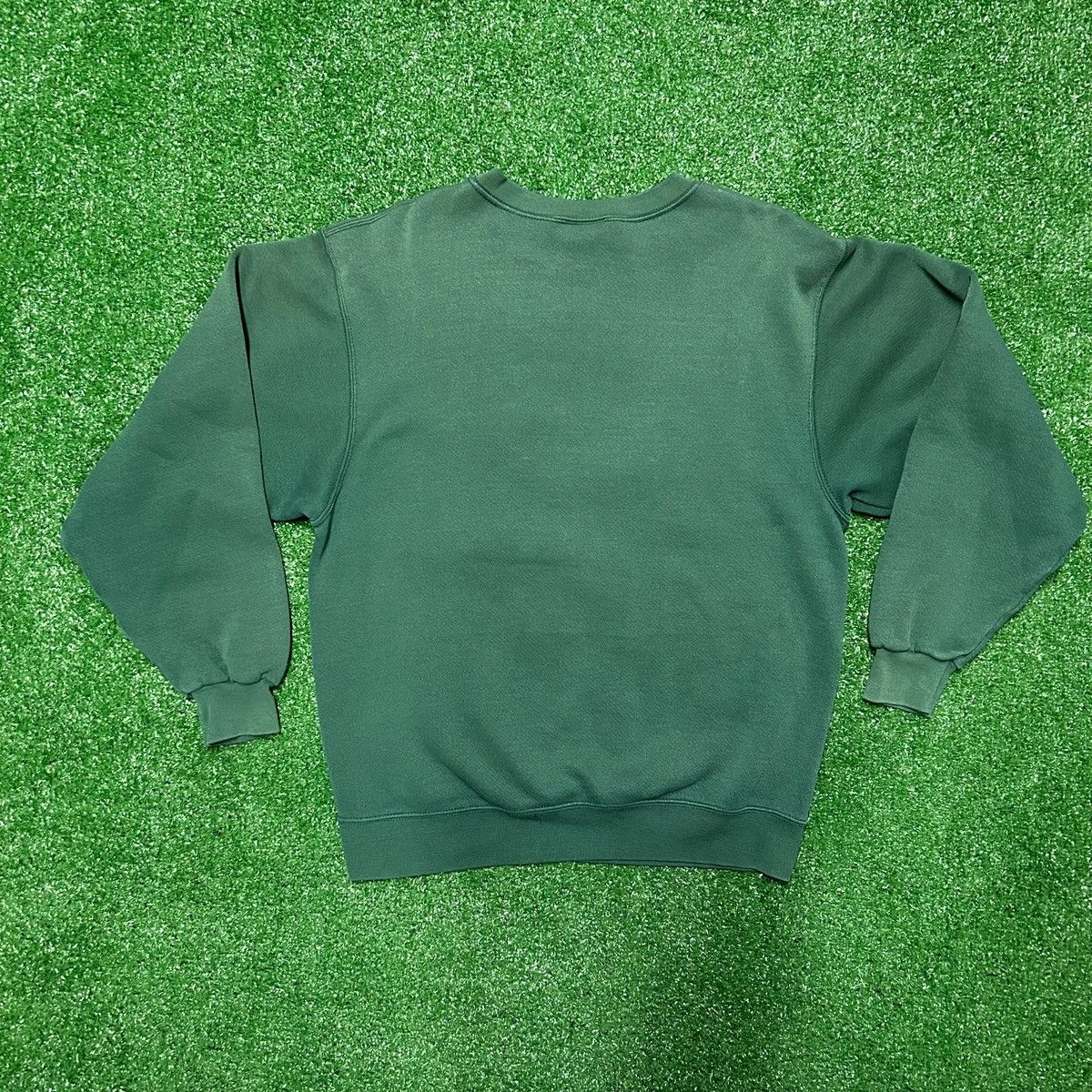 Disney Vintage Green Disney 90’s Crew Neck Sweater Size Medium Size US M / EU 48-50 / 2 - 5 Thumbnail