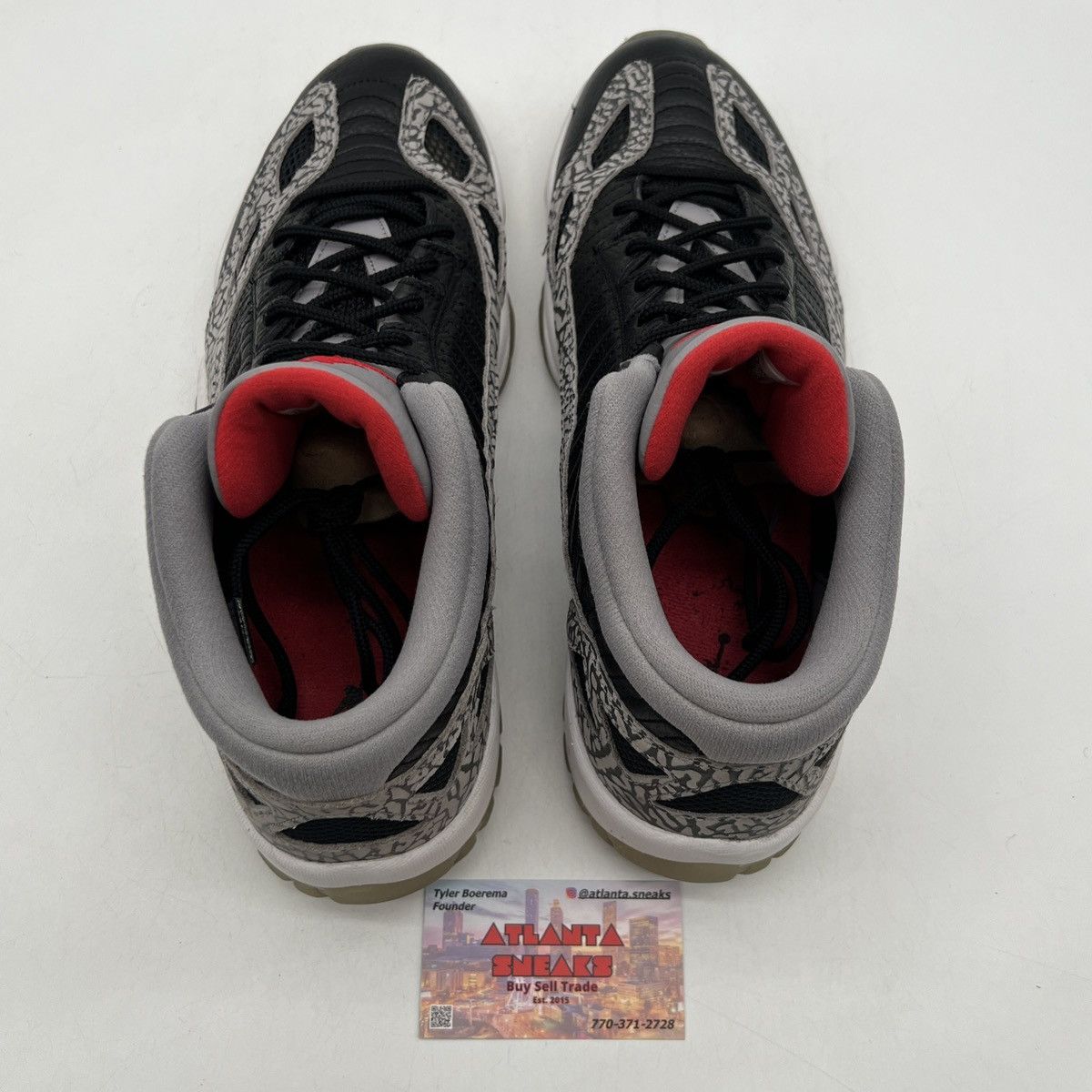 Jordan Brand Air Jordan 11 low black cement Size US 13 / EU 46 - 6 Thumbnail