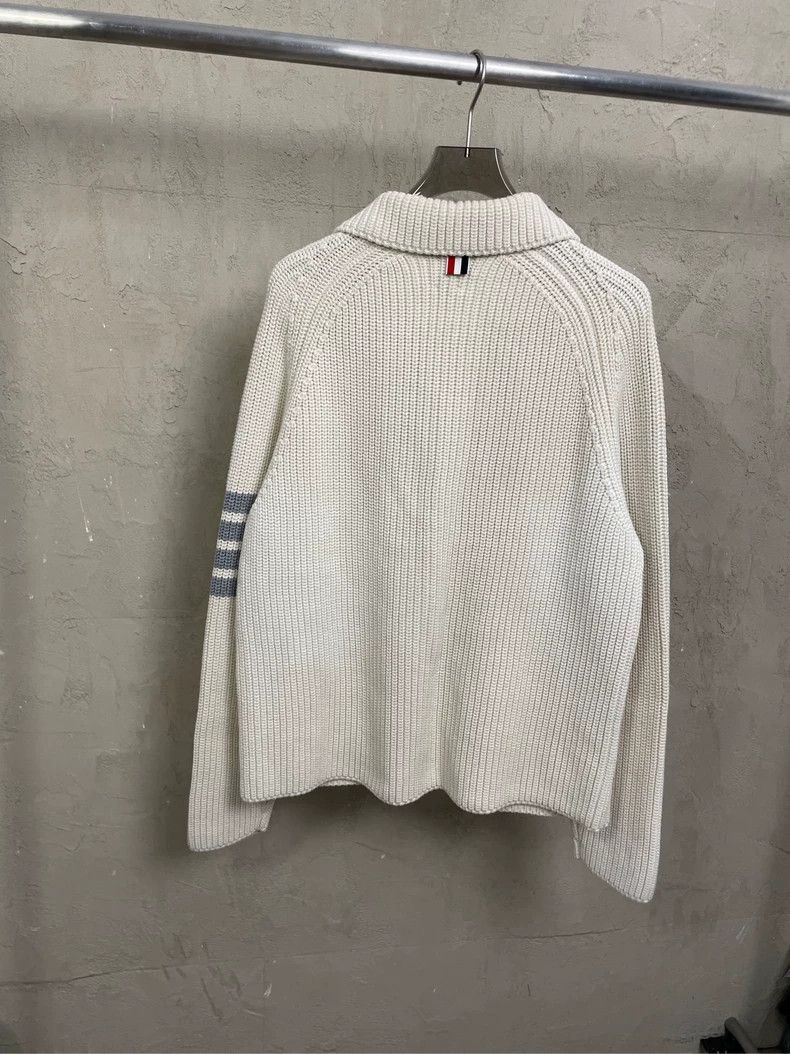 Thom Browne Thom Browne size3 White four stripe wool button zipper swea Size US L / EU 52-54 / 3 - 2 Thumbnail