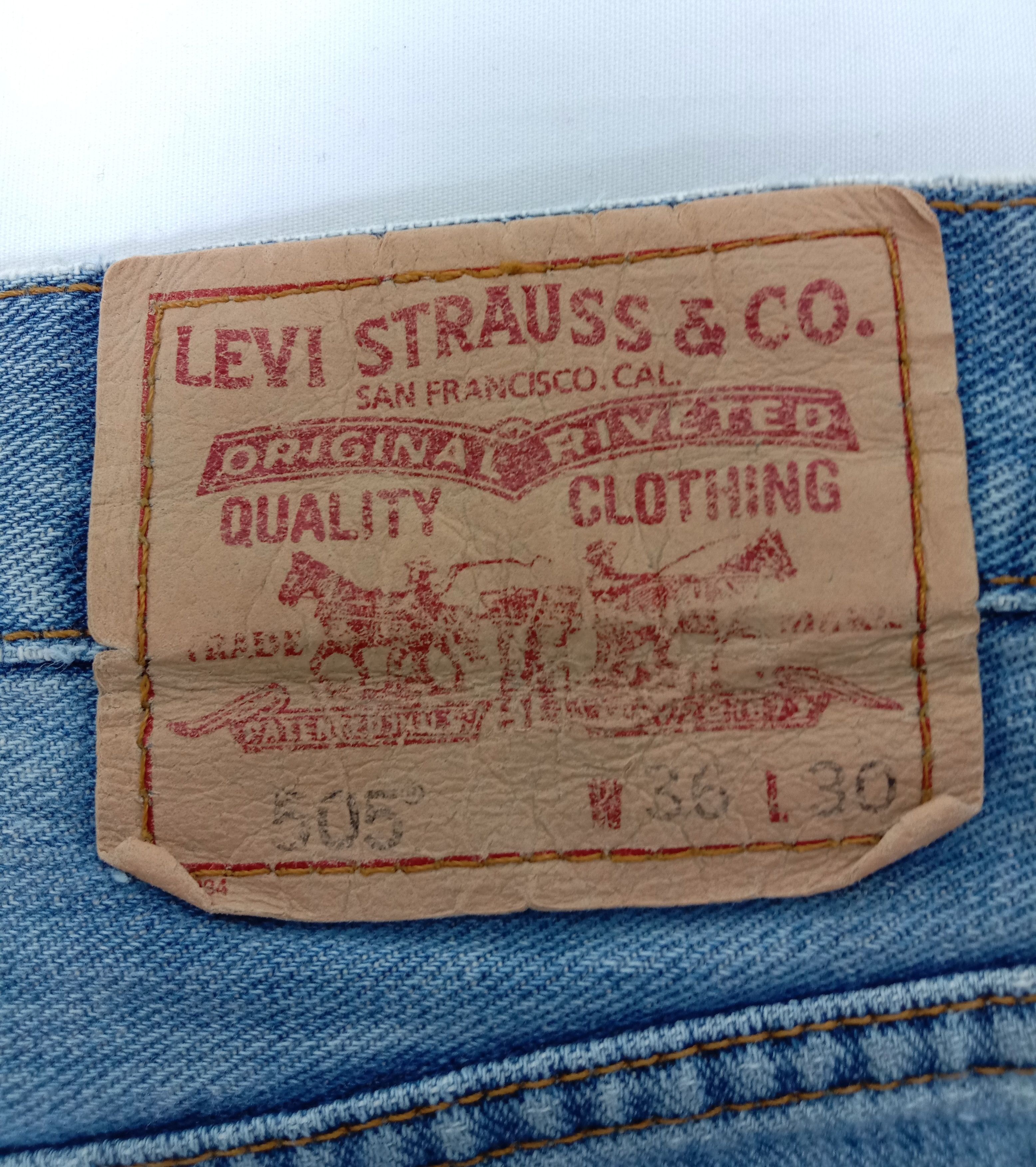 Levi's Vintage Levi's 505 Jeans Regular Fit Distressed Denim Size US 36 / EU 52 - 14 Thumbnail