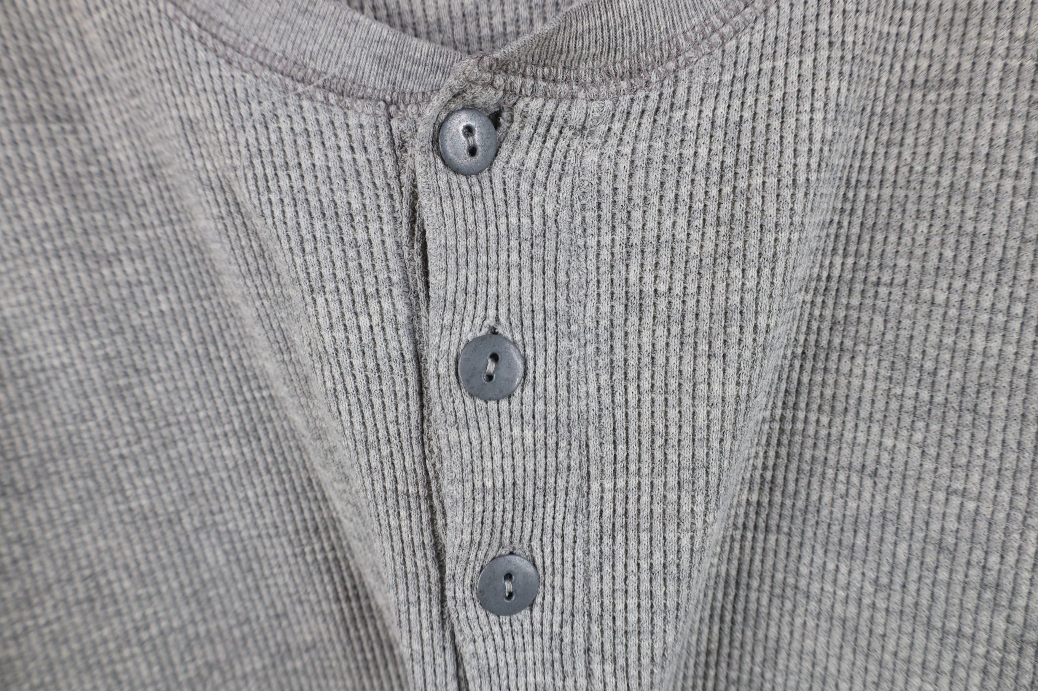 Vintage Vintage 90s Camel Cigarettes Waffle Knit Henley T-Shirt Size US L / EU 52-54 / 3 - 5 Thumbnail