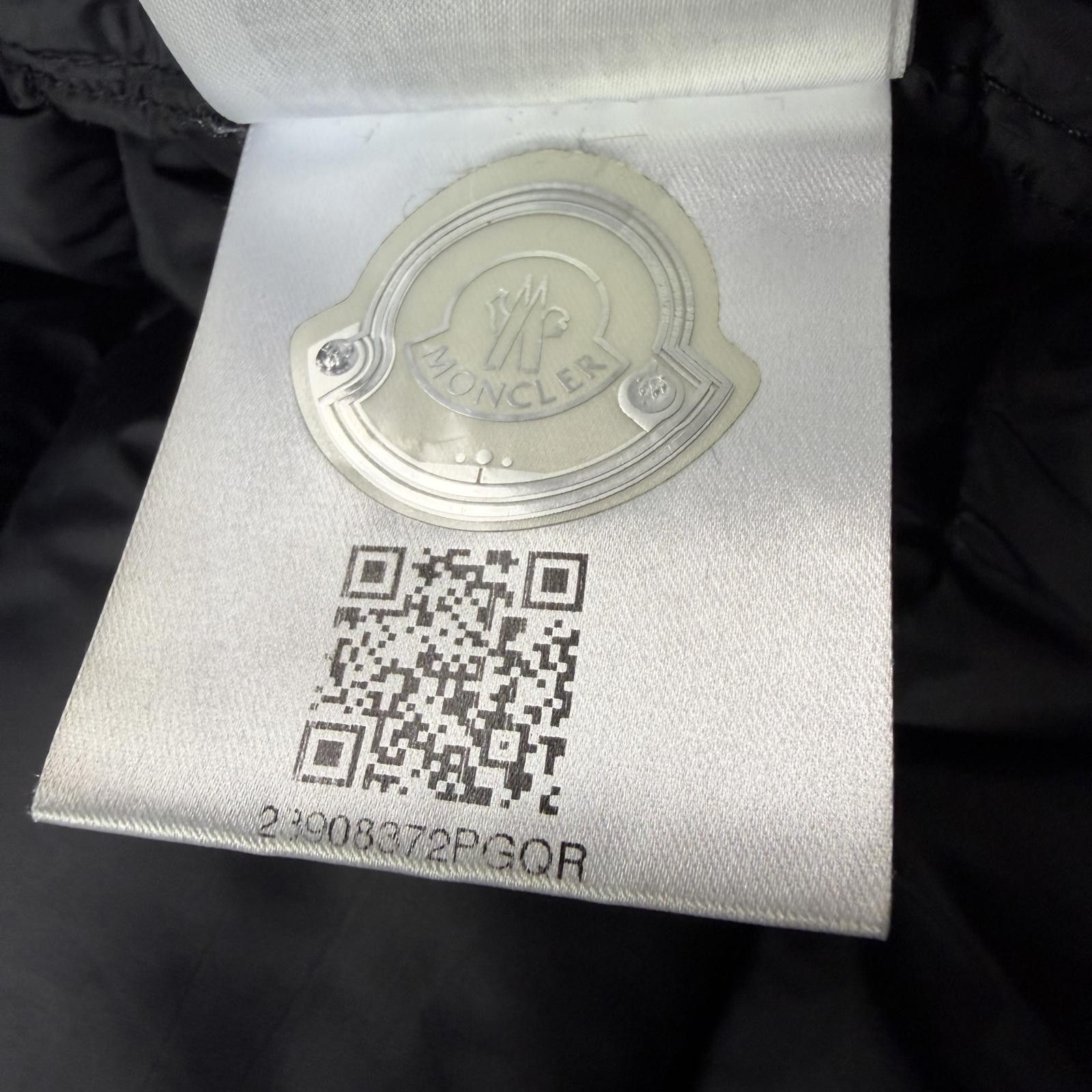 Moncler Moncler Clamart Size 2 S Size US S / EU 44-46 / 1 - 11 Thumbnail