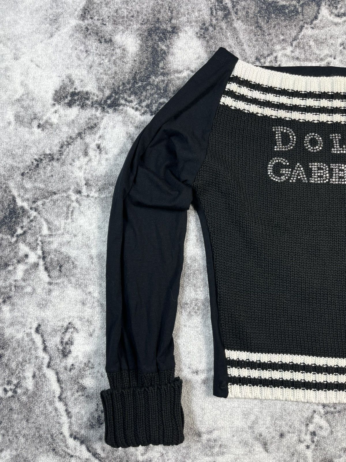 Dolce & Gabbana Dolce & Gabbana Beaded Logo Knit Sweater Size S / US 4 / IT 40 - 2 Thumbnail