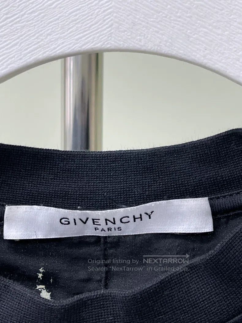 Givenchy Givenchy Lettering Print Ripped Short Sleeve Black Size US XS / EU 42 / 0 - 4 Thumbnail