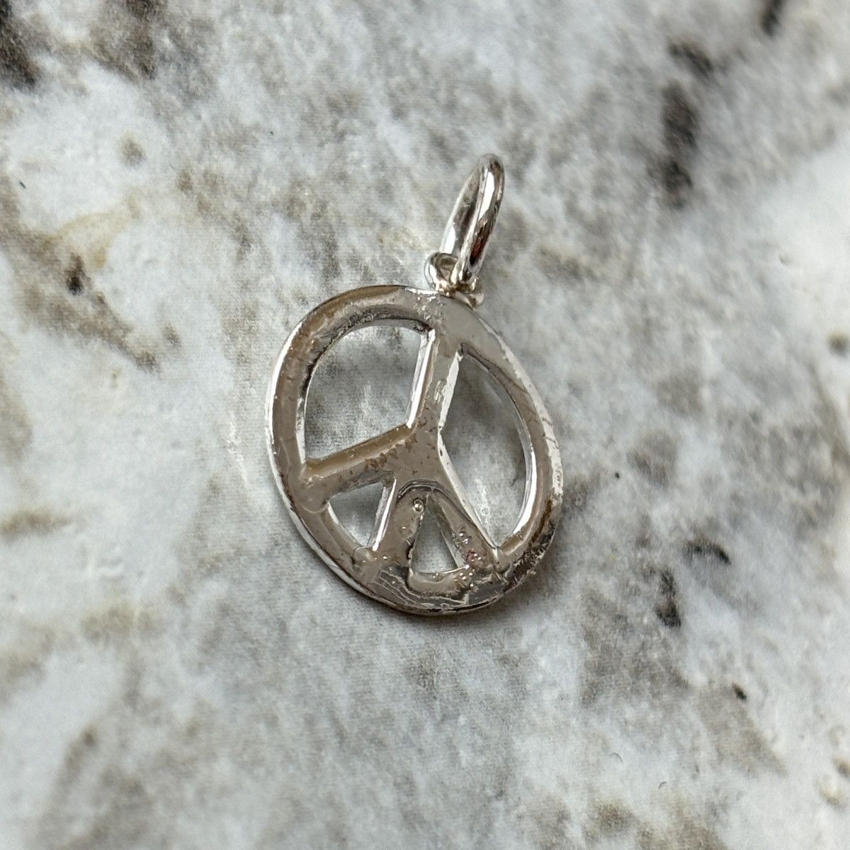 Sterling Silver Vintage .925 Sterling Silver Peace Sign Charm Pendant Polish Size ONE SIZE - 2 Thumbnail