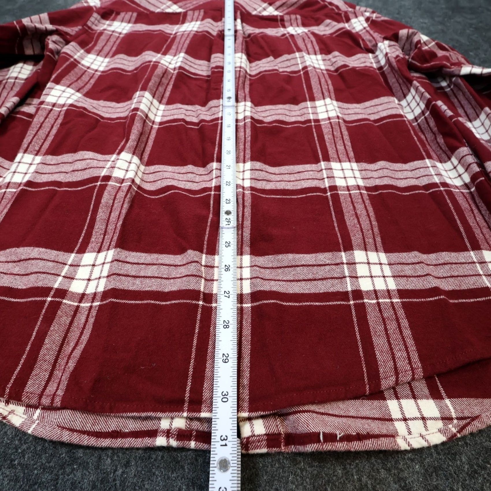 Vintage Legendary Whitetails Flannel Shirt Mens Large Maroon Plaid Button Up Size US L / EU 52-54 / 3 - 5 Thumbnail