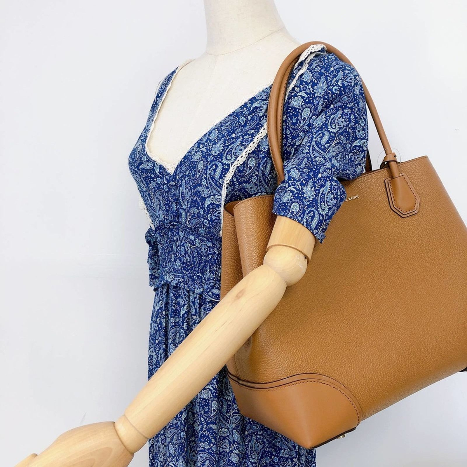 Michael Kors MICHAEL KORS 30H7GZ5T7A Mercer Gallery Large Leather Satchel Size ONE SIZE - 1 Thumbnail