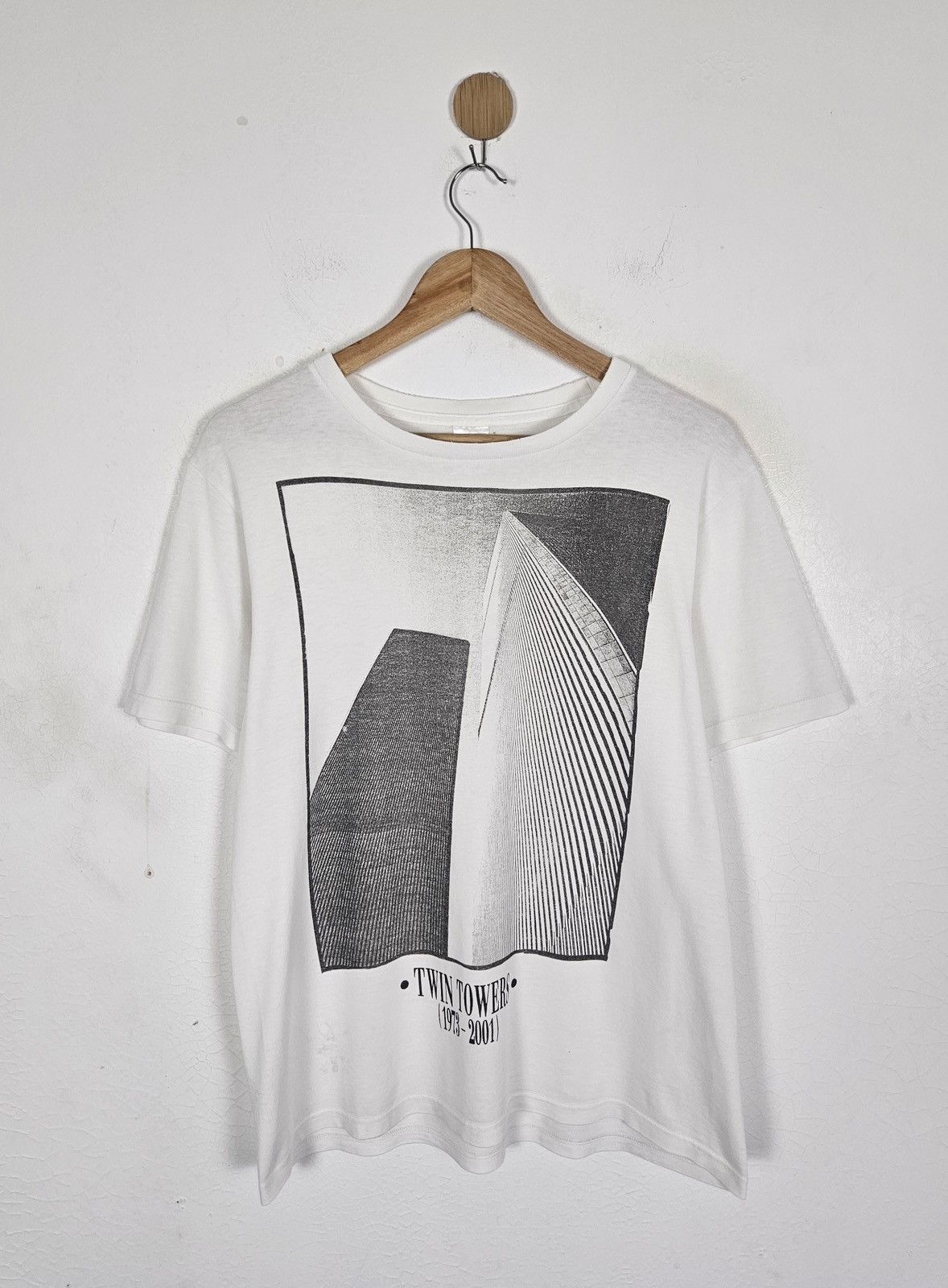 Number (N)ine 2001 Number (n) Twin Towers memorial tee Size US L / EU 52-54 / 3 - 1 Thumbnail