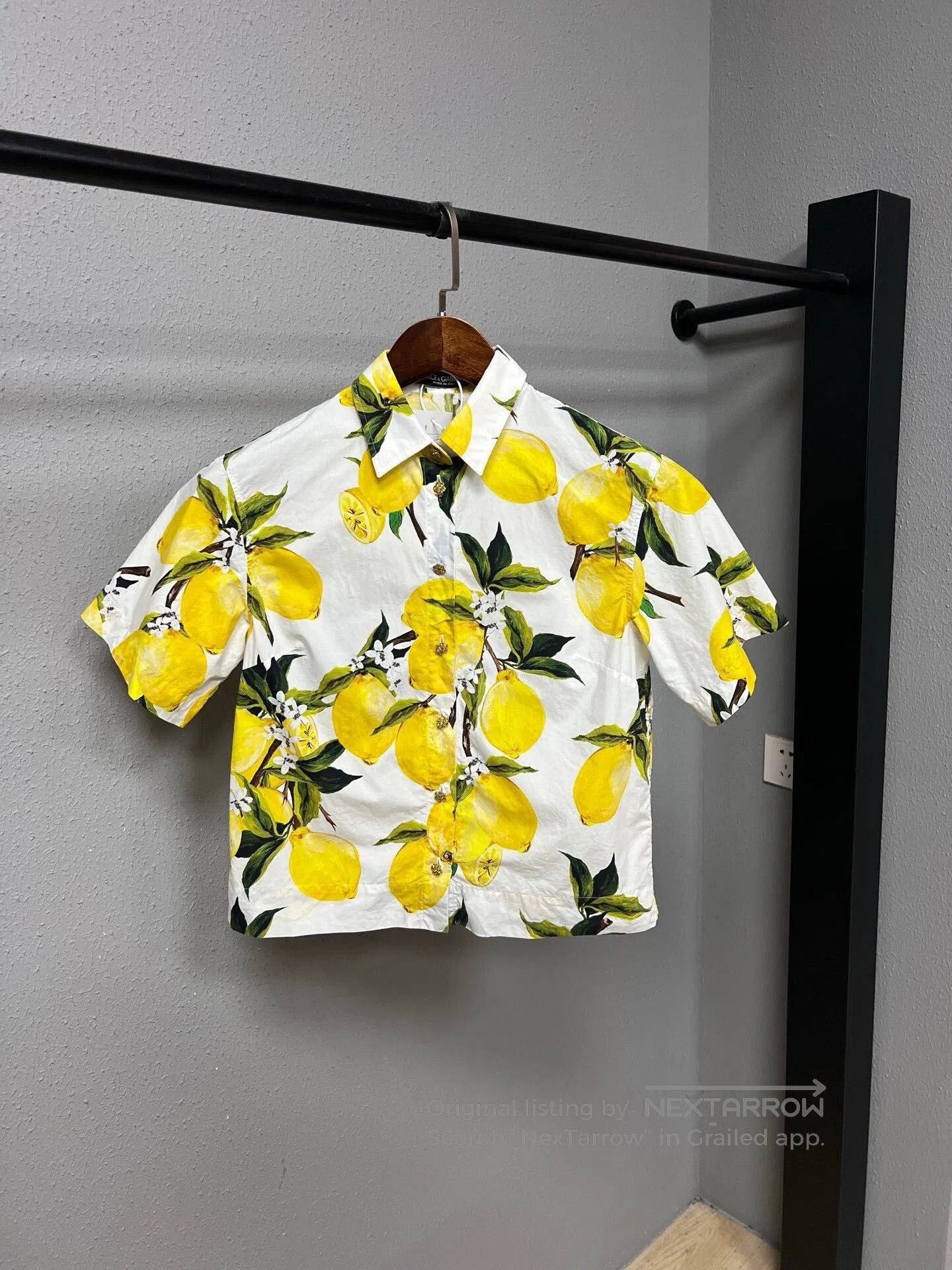 Dolce & Gabbana Dolce Gabbana Crystal Button Lemon Short Sleeve Shirt| Size US XXS / EU 40 - 1 Thumbnail
