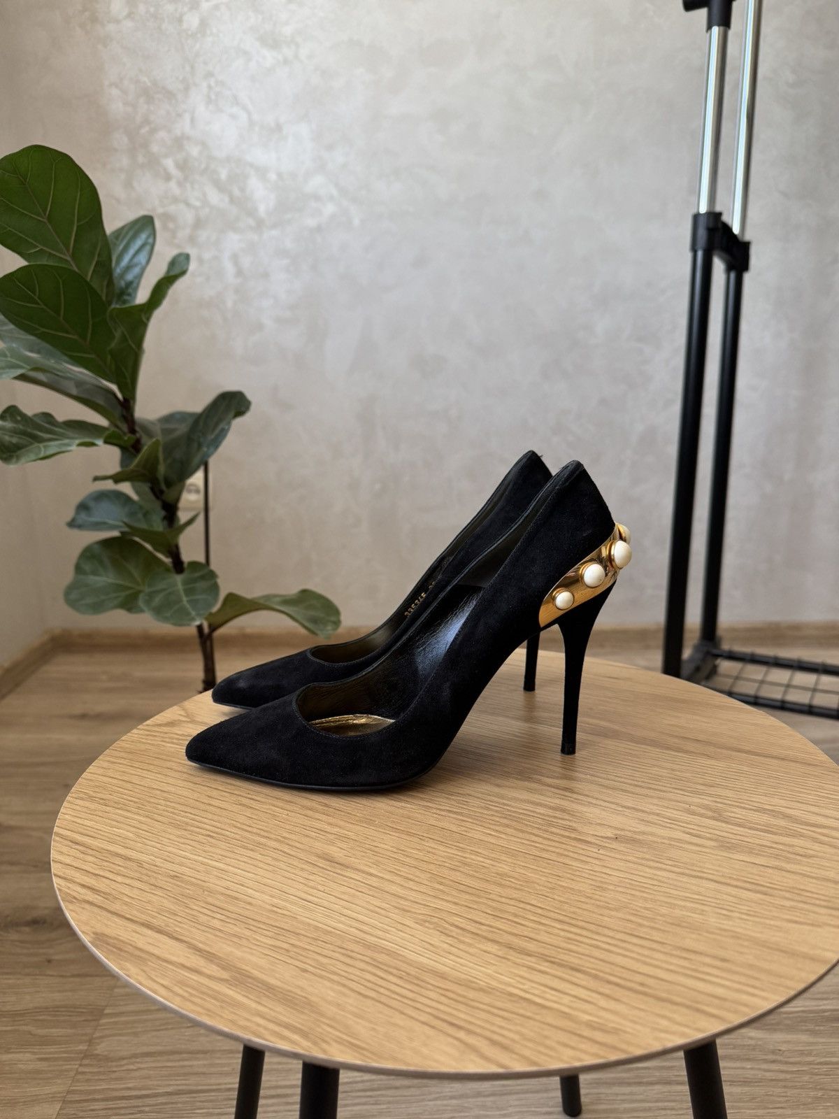 Alexander McQueen Alexander McQueen Suede Heels Size US 8 / IT 38 - 2 Thumbnail
