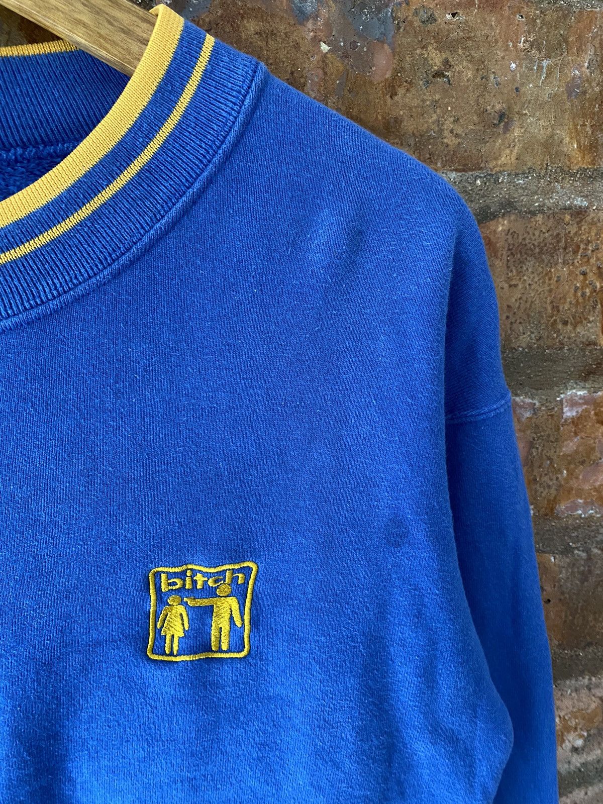 Hook-Ups 1990s BITCH skateboard iconic logo sweatshirt Size US M / EU 48-50 / 2 - 5 Thumbnail