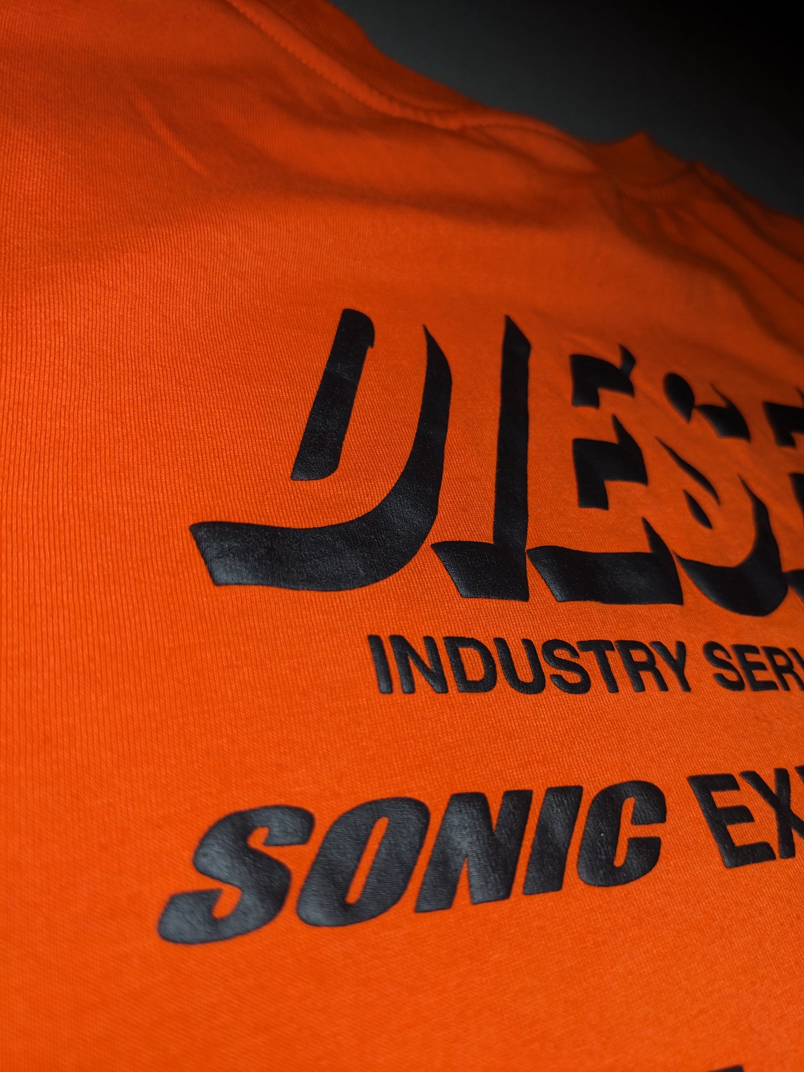 Diesel Diesel Cropped T-Shirt Mens Small Graphic Tee Italy Orange Size US S / EU 44-46 / 1 - 10 Thumbnail