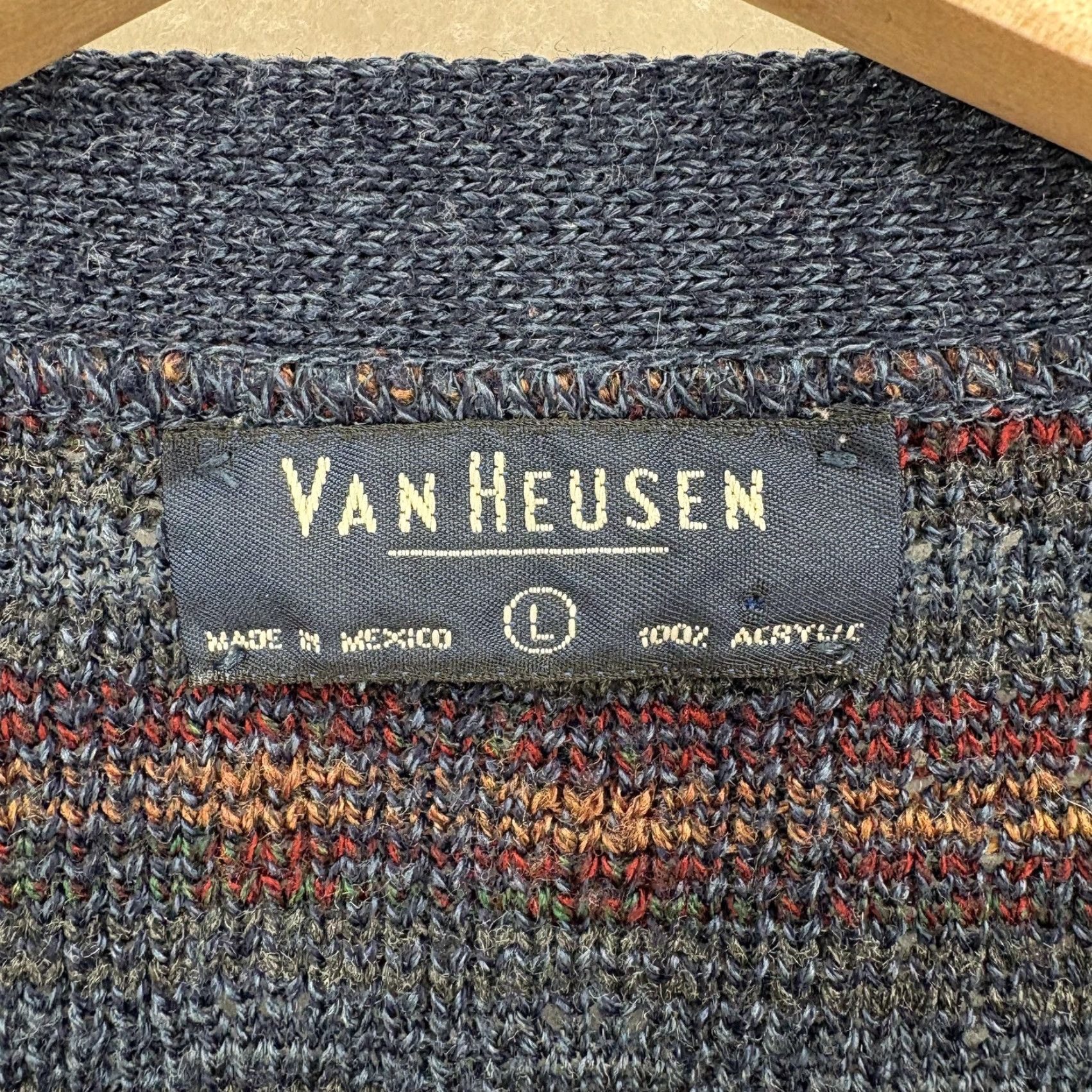 Van Heusen VINTAGE Van Heusen Cardigan Sweater Mens Large Blue Acrylic Geometric Grandpa Size US L / EU 52-54 / 3 - 4 Thumbnail