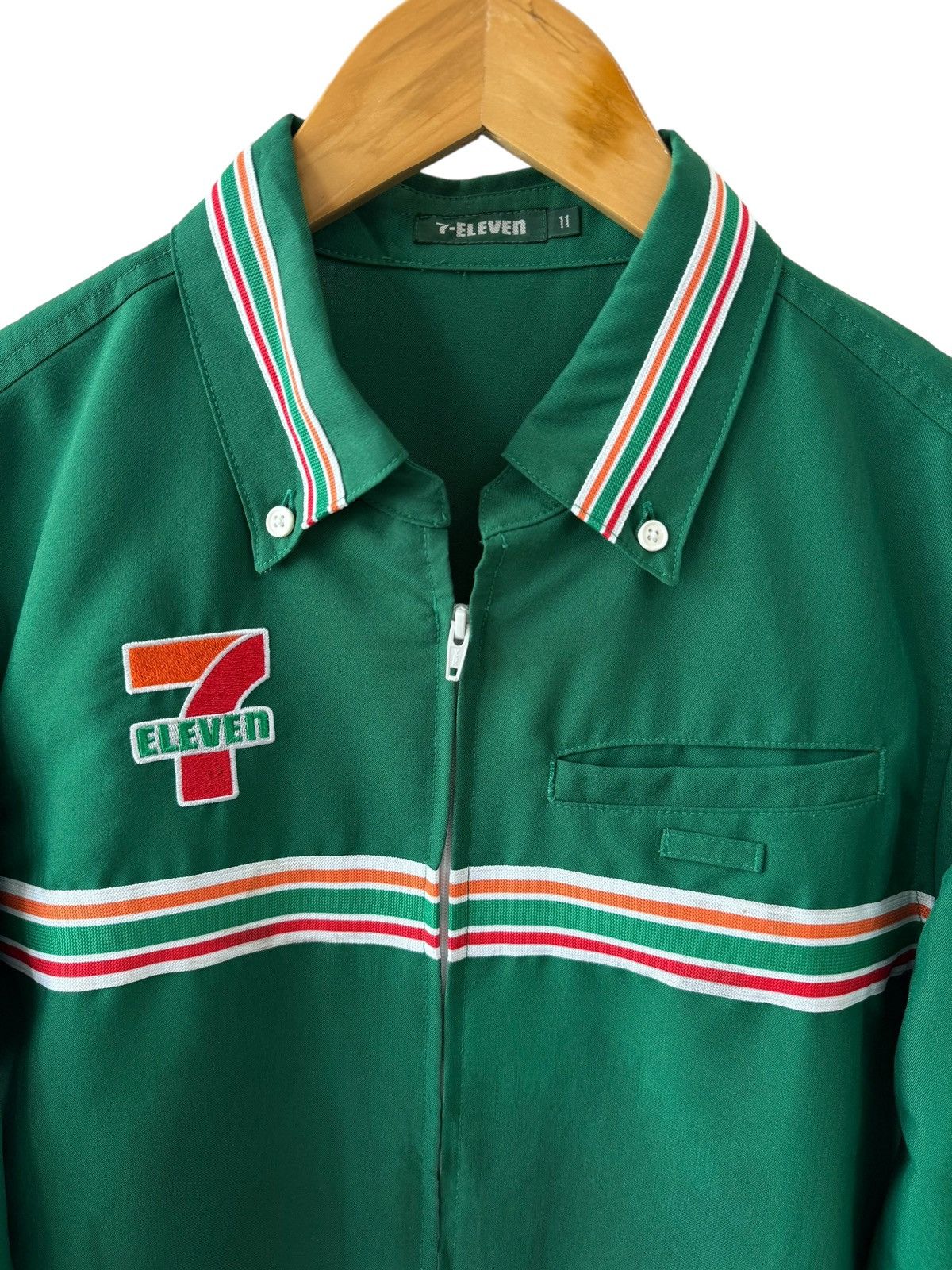 Japanese Brand Vintage 7-Eleven Uniform Jacket/Shirt Zip Up Size US M / EU 48-50 / 2 - 8 Thumbnail