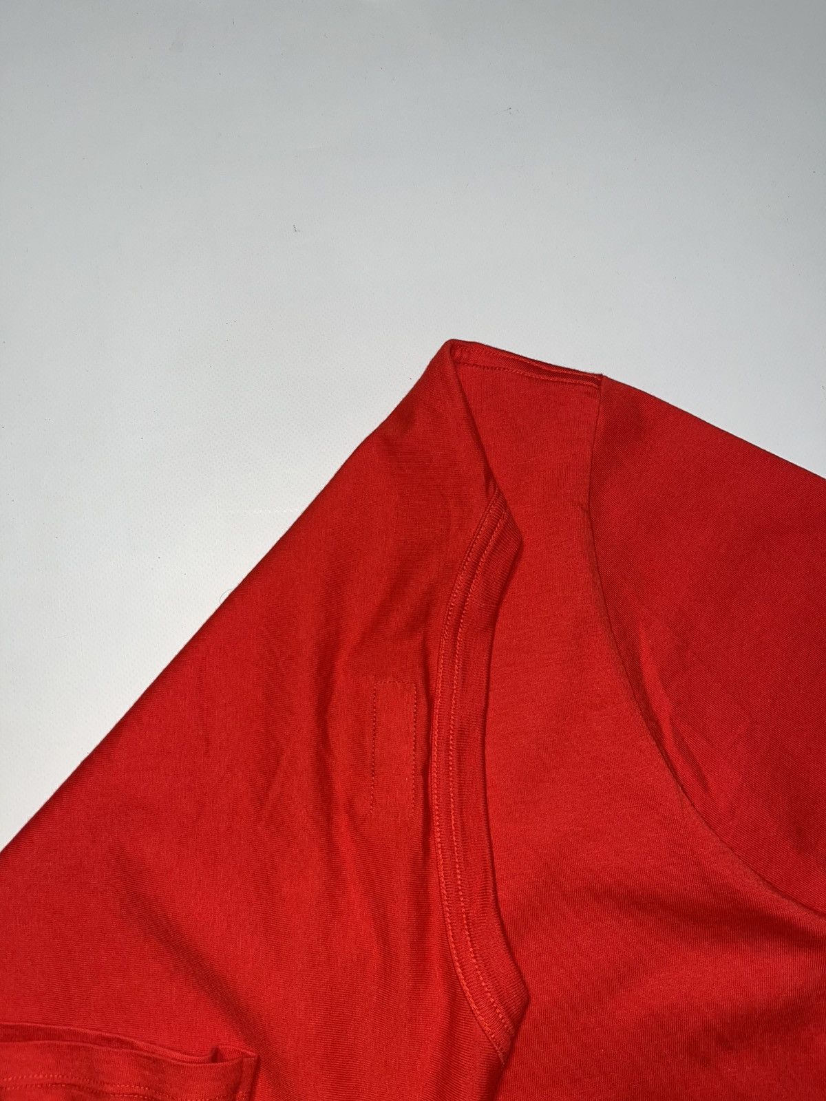 Guess × J Balvin GUESS X J BALVIN Oversize Vibras Logo Cotton T-shirt Red Size US L / EU 52-54 / 3 - 4 Thumbnail