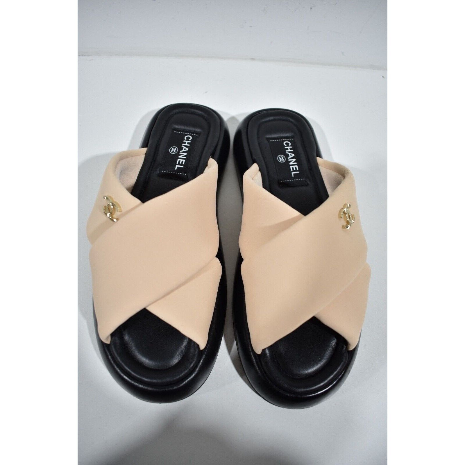 Chanel Chanel Beige Black Fabric Criss Cross Puffy CC Logo Slide Size US 8 / IT 38 - 7 Thumbnail