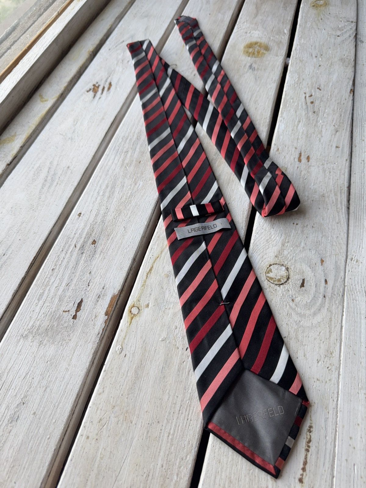 Designer × Karl Lagerfeld Karl Lagerfeld Striped Silk Tie Red Black Gray Vintage Size ONE SIZE - 4 Thumbnail
