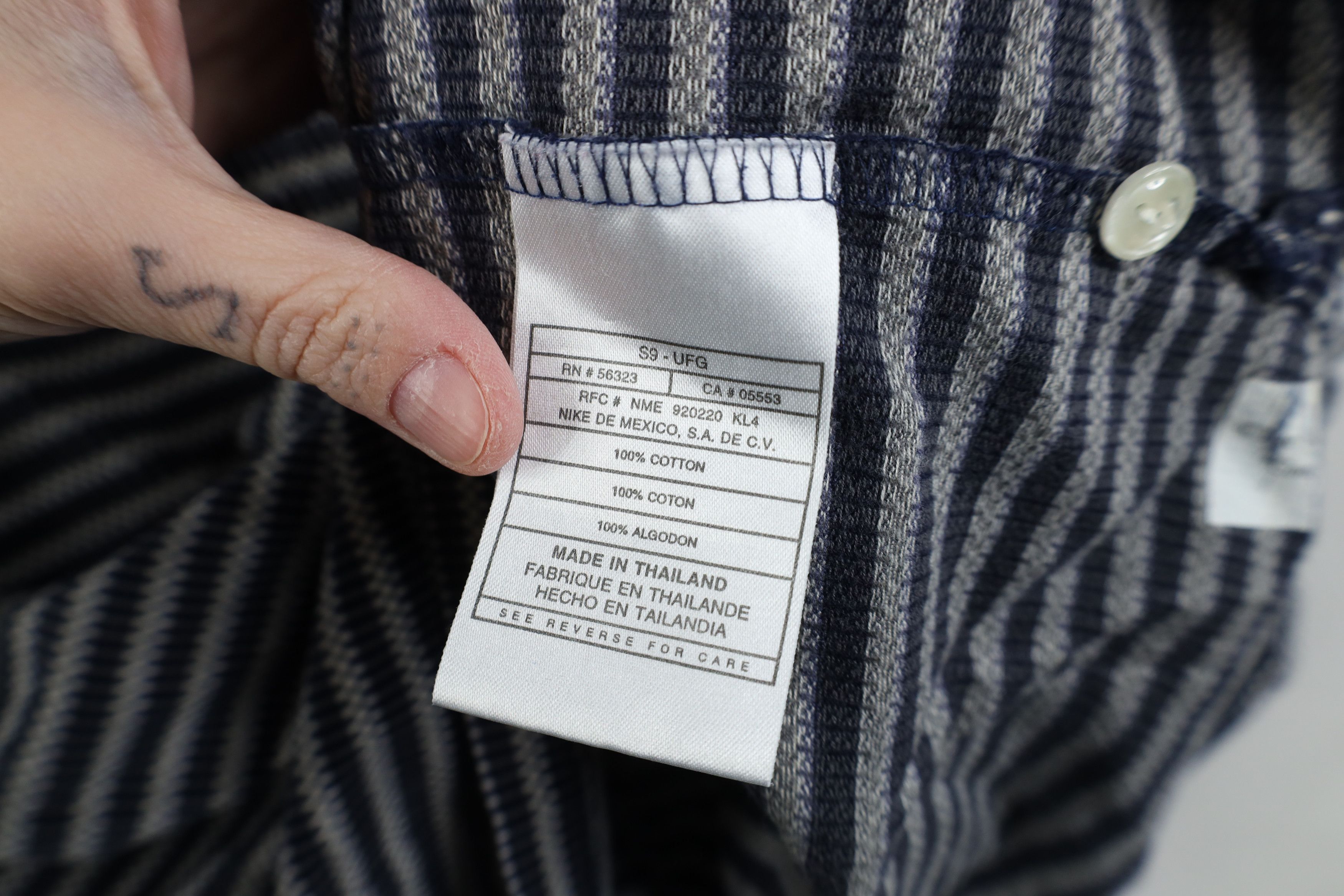 Nike Vintage 90s Y2K Nike Golf Mini Swoosh Striped Knit Polo Size US L / EU 52-54 / 3 - 10 Thumbnail