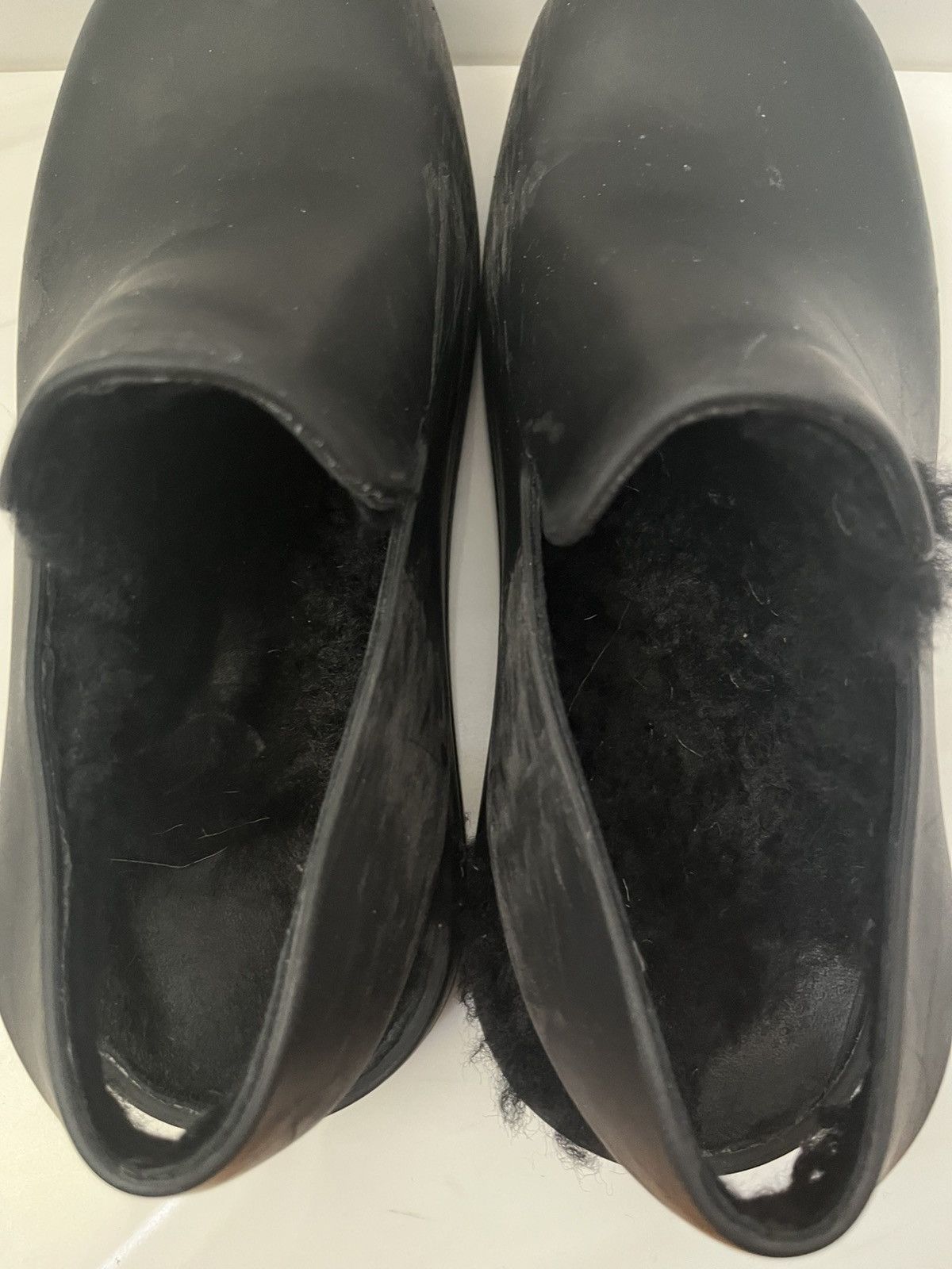 Bottega Veneta Bottega Veneta Black Rubber Clog Shearling Lined Size US 7 / EU 40 - 6 Thumbnail