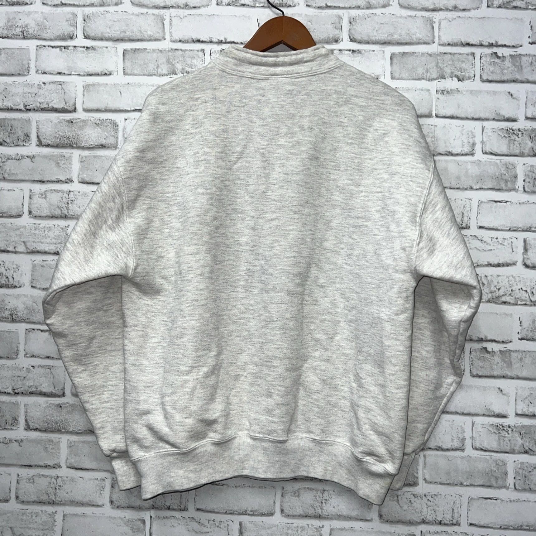 Vintage VINTAGE Castaways Pullover Sweater Mens L White USA Mendicini Size US L / EU 52-54 / 3 - 5 Thumbnail