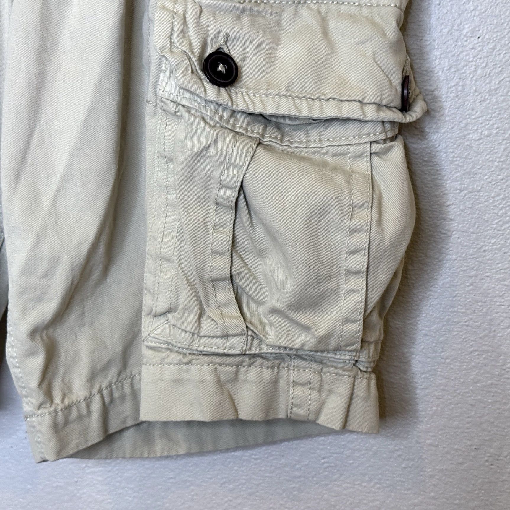 American Eagle Outfitters American Eagle Cargo Shorts Mens Size 28 Light Khaki Tan 100% Cotton Classic Size US 28 / EU 44 - 3 Thumbnail