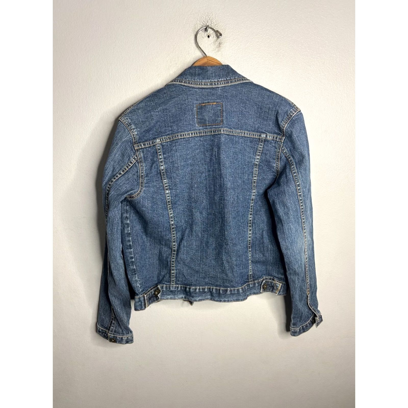 Vintage Levis Signature Trucker Jacket Womens Size Small Blue 6312 Jacket Womens Small Blue Signature Levi Strauss & Co. Trucker Jacket 6312 Size S / US 4 / IT 40 - 4 Thumbnail