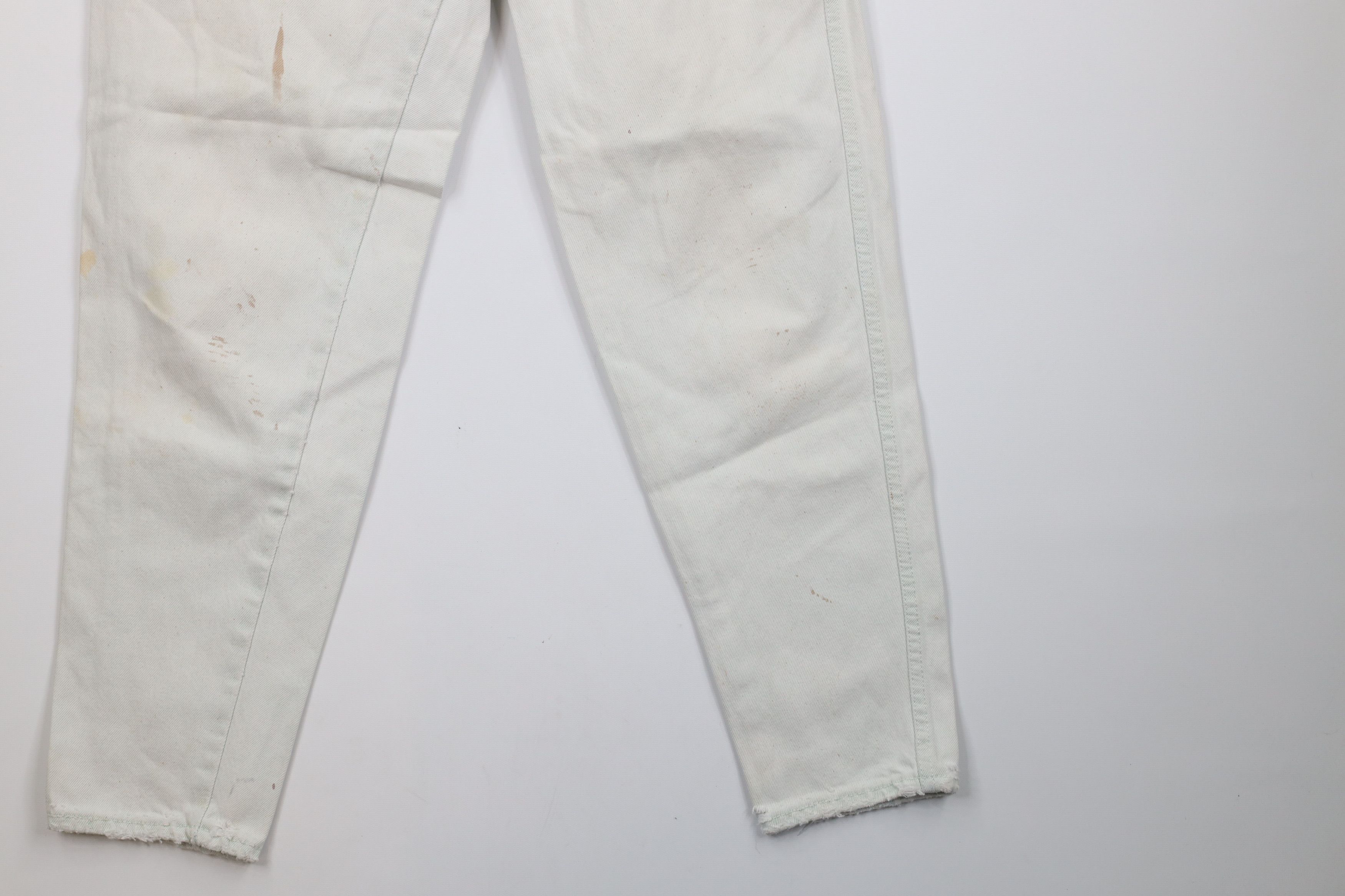 Vintage Vintage 90s Streetwear Pleated Tapered Leg Denim Jeans Blue Size 30" / US 8 / IT 44 - 4 Thumbnail