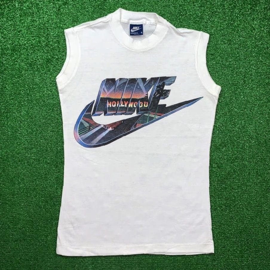Nike VINTAGE Nike 80s Hollywood Swoosh City Series T Shirt USA Rare Small White Men Unisex Graphic Tee Crew Neck Short Sleeve 100% Cotton USA Decade 1980s Size US S / EU 44-46 / 1 - 2 Thumbnail