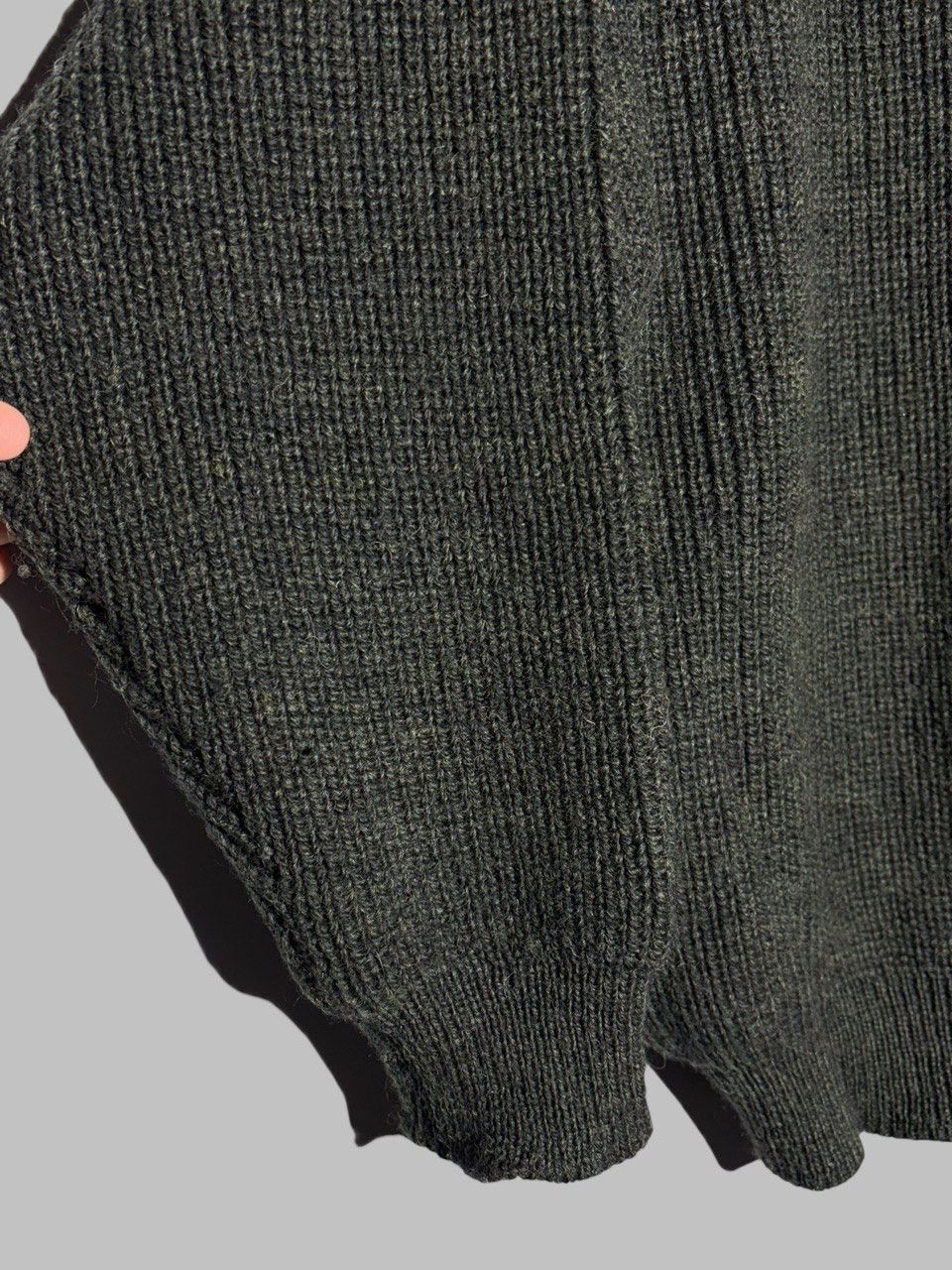 Barbour Barbour Knit Sweater Ribbed Military Scotland Wool V-Neck Size US L / EU 52-54 / 3 - 6 Thumbnail