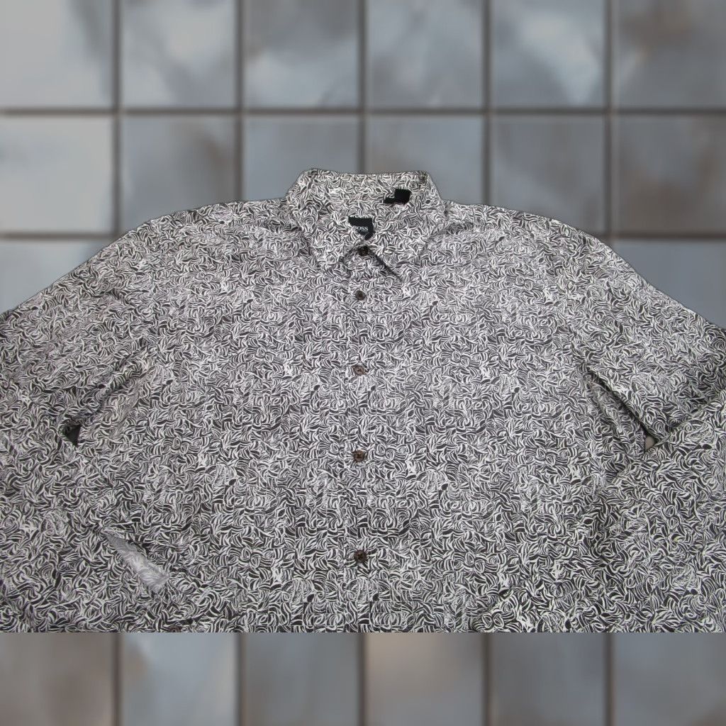 Hugo Boss BOSS Hugo Boss Shirt Mens XL Black Graphic Slim Fit Button Front Made Italy Size US XL / EU 56 / 4 - 1 Thumbnail