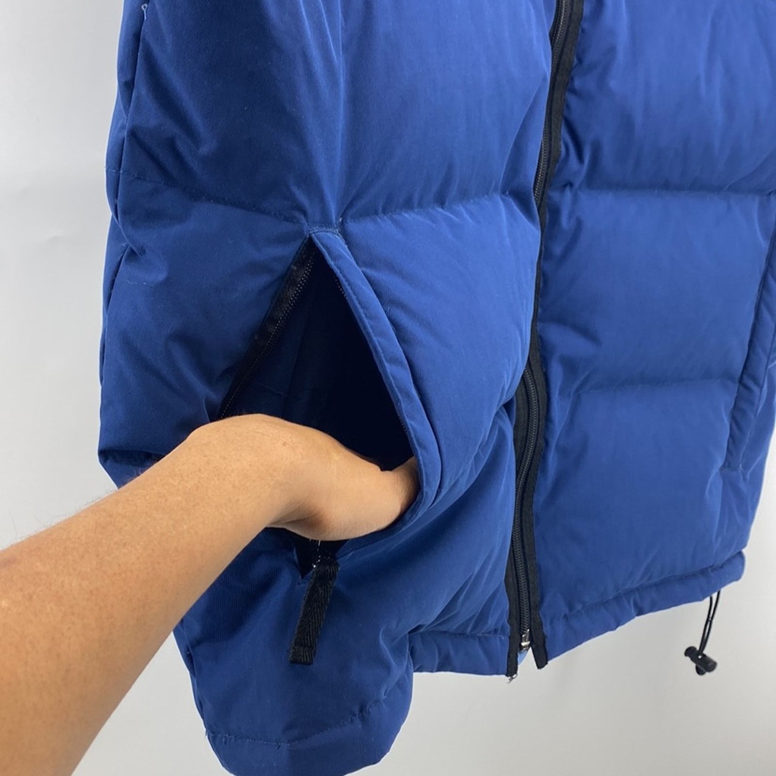 Champion Vintage Champion puffer down filled winter vest size M Size US M / EU 48-50 / 2 - 5 Thumbnail