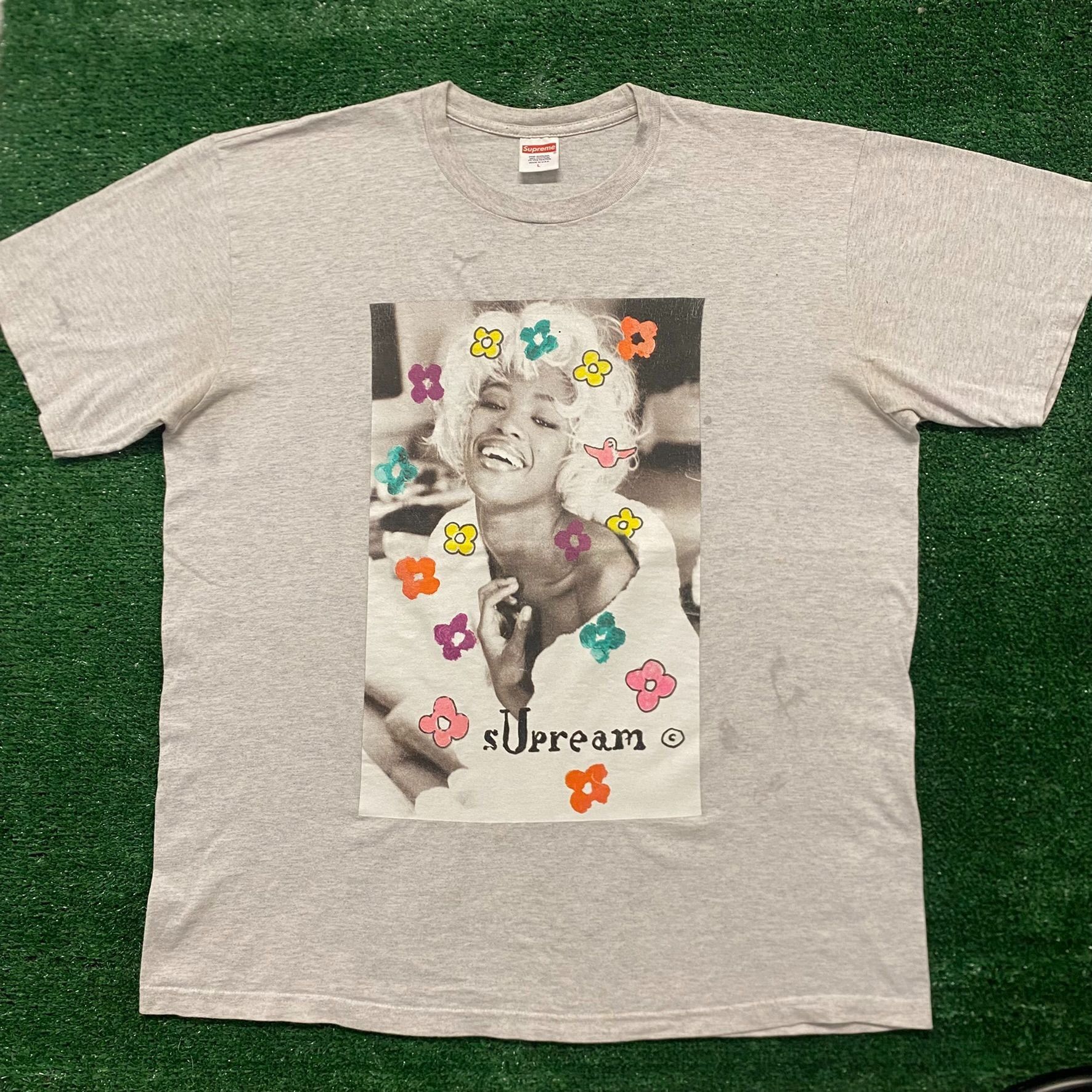 Supreme Supreme Naomi Campbell Floral T-Shirt Ash Gray Size US L / EU 52-54 / 3 - 1 Thumbnail