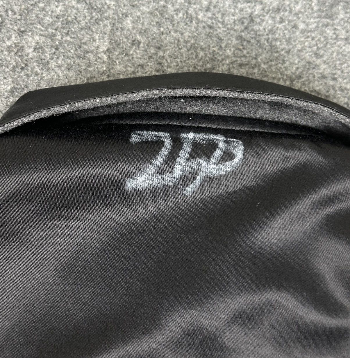 Jil Sander Jil Sander by Raf Simons Cashmere/Satin Reversible Varsity Size US S / EU 44-46 / 1 - 19 Thumbnail