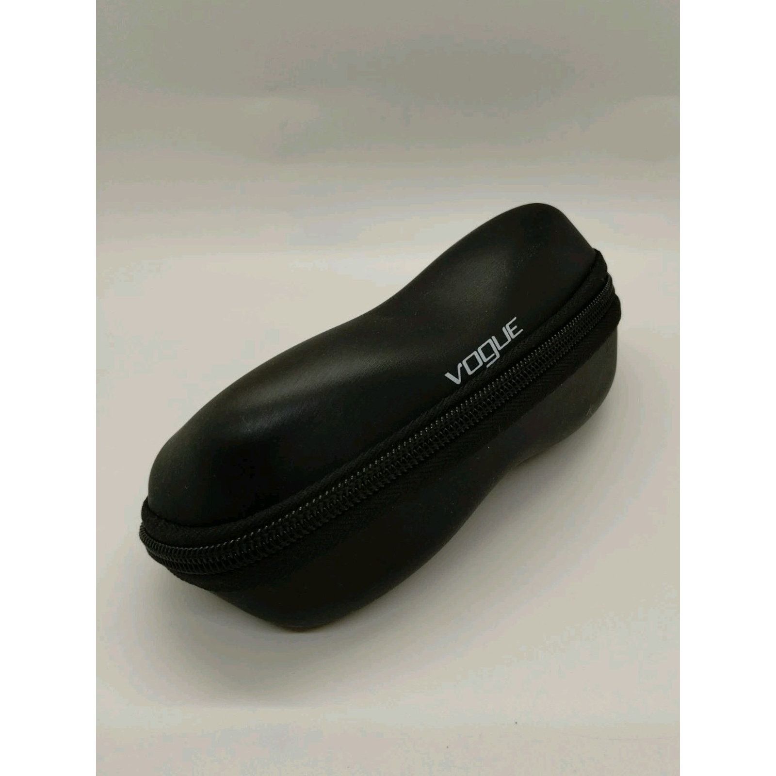 Vogue Vogue Semi-Hard Zipper Eyeglass/Sunglass Case M-Lg Size BLK Size ONE SIZE - 2 Thumbnail
