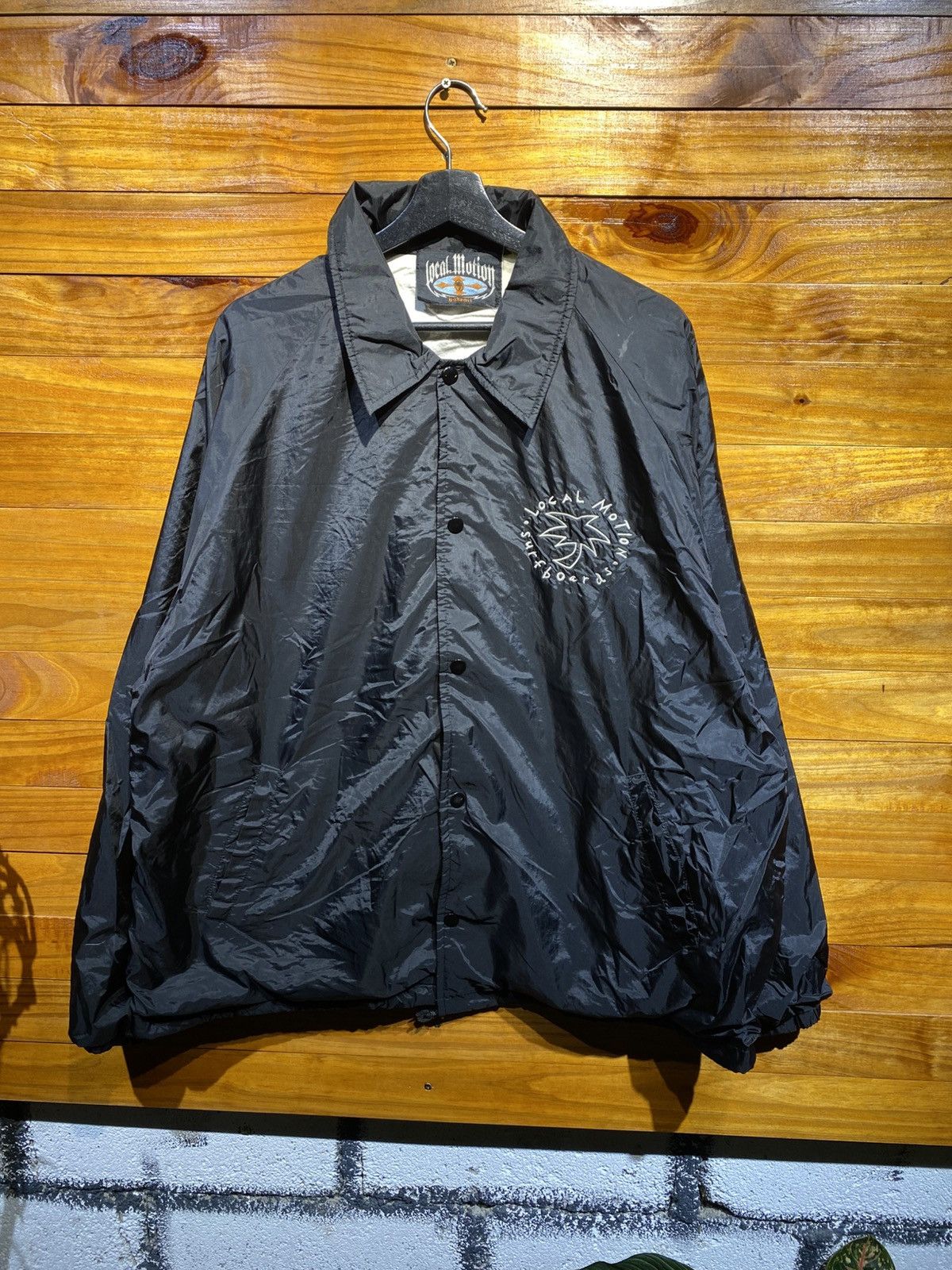 Vintage Vintage Local Motion Hawaii Surfboard Design Black Jacket Size US L / EU 52-54 / 3 - 10 Thumbnail
