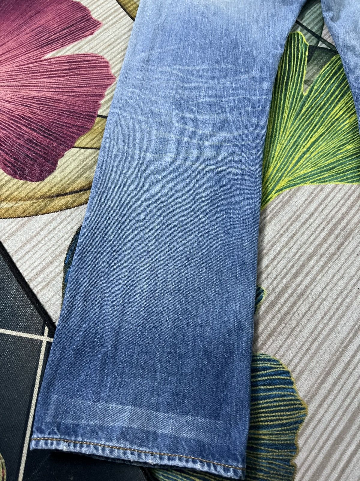 Levi's Vintage Levis 501 Distress Stone Wash Jean Size US 34 / EU 50 - 14 Thumbnail