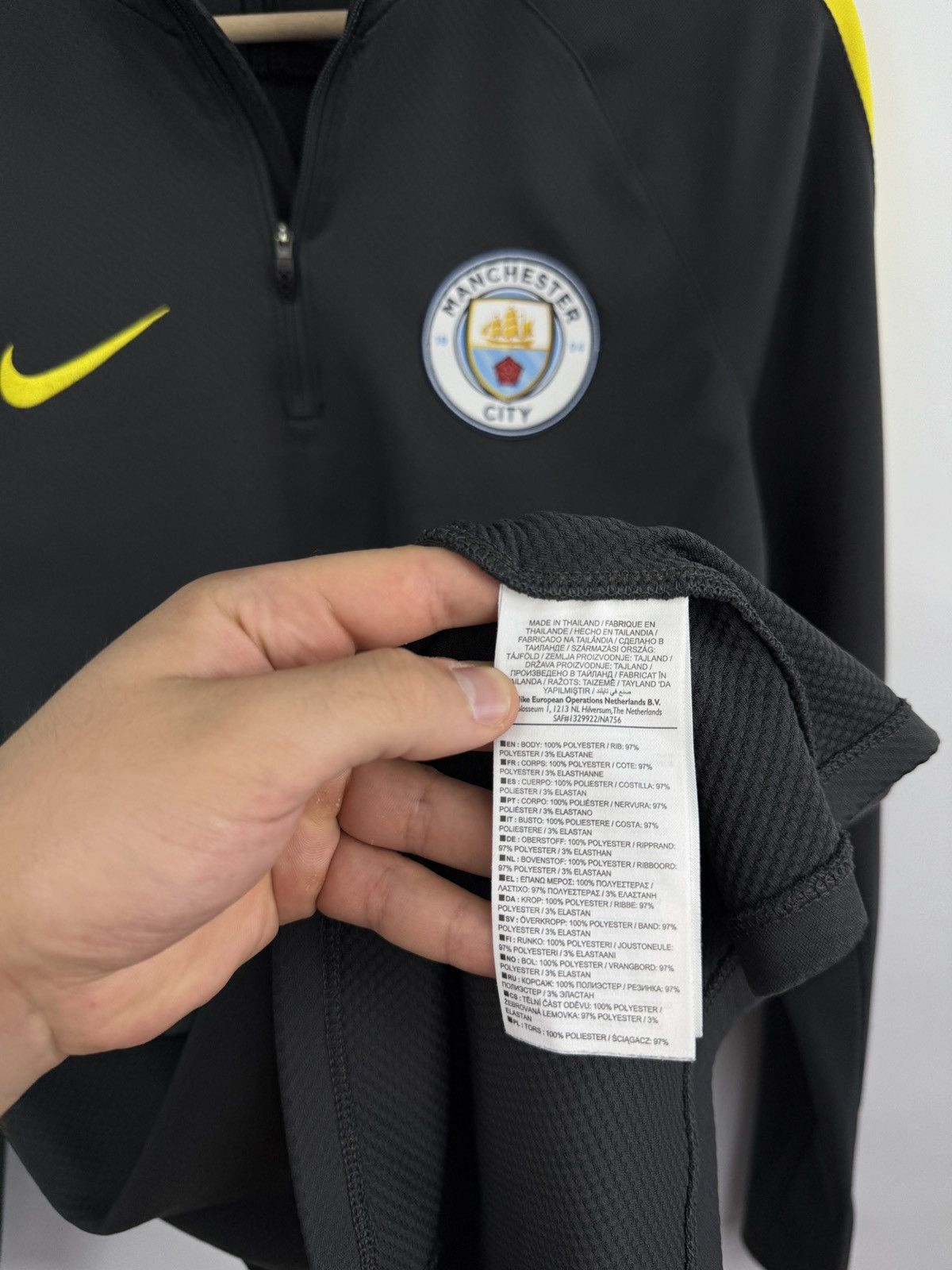 Nike 🏴󠁧󠁢󠁥󠁮󠁧󠁿 Nike Manchester City Football Soccer Training Long Sleeve Size US M / EU 48-50 / 2 - 9 Thumbnail