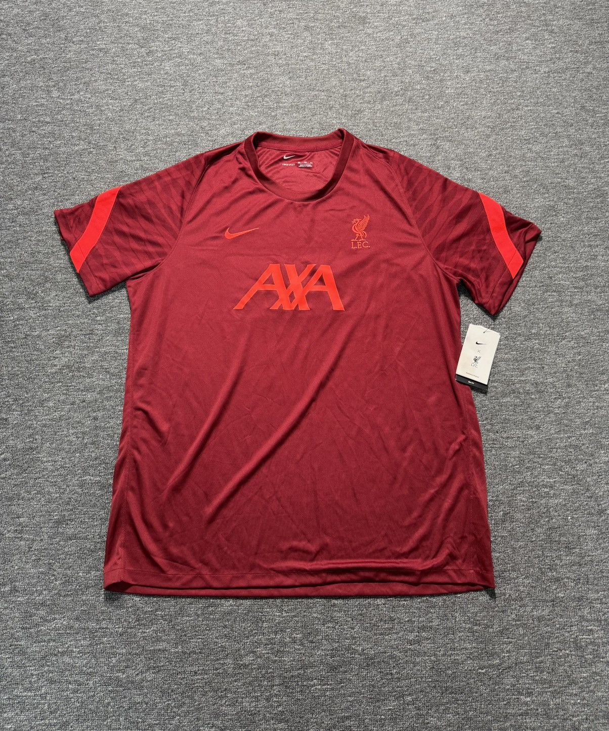 Nike Liverpool FC Nike Training Top 2021/22 Maroon Size 2XL NWT Size US XXL / EU 58 / 5 - 1 Thumbnail