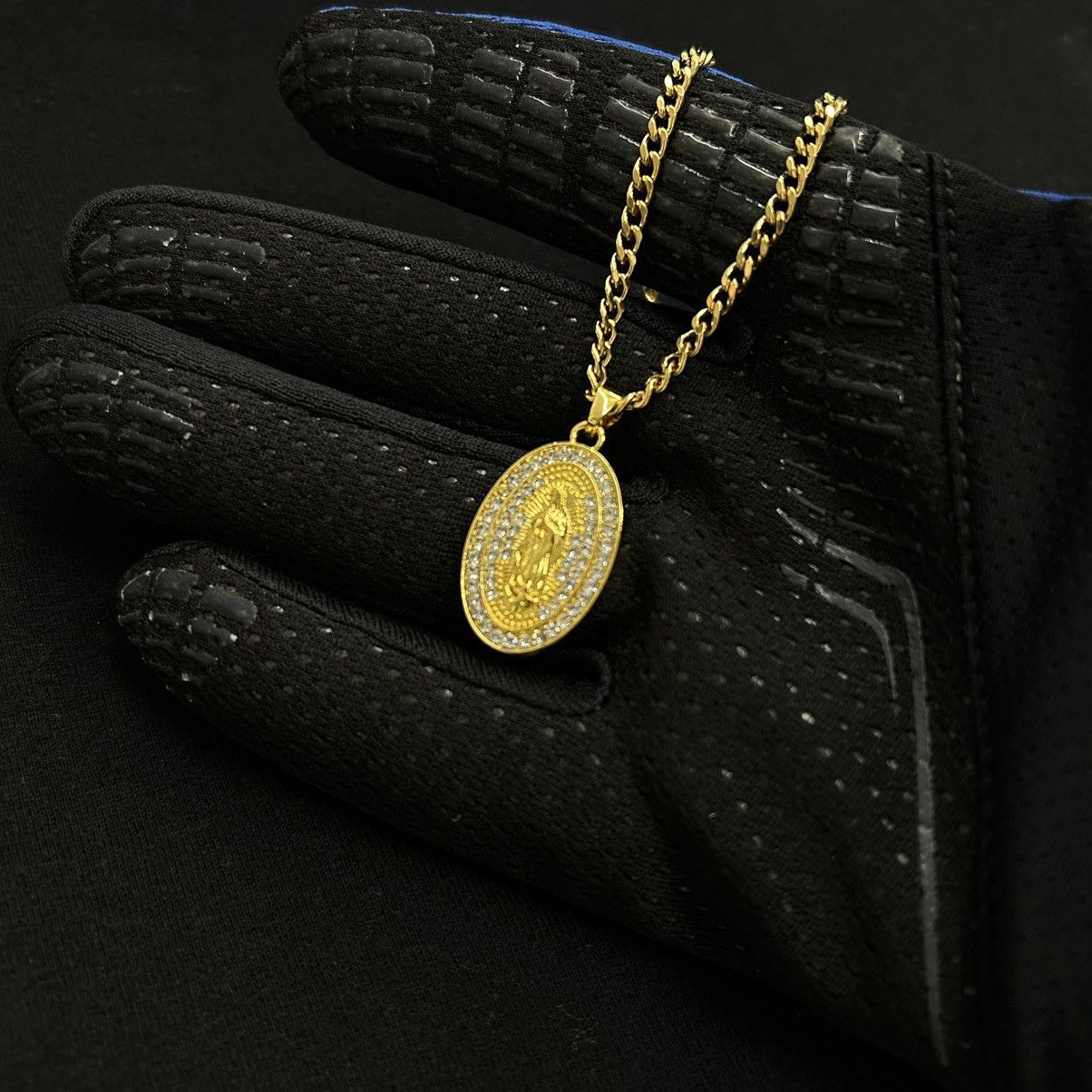 Japanese Brand × Vintage Y2K 2000s gold plated Maria pendant hip hop chain Size ONE SIZE - 6 Thumbnail
