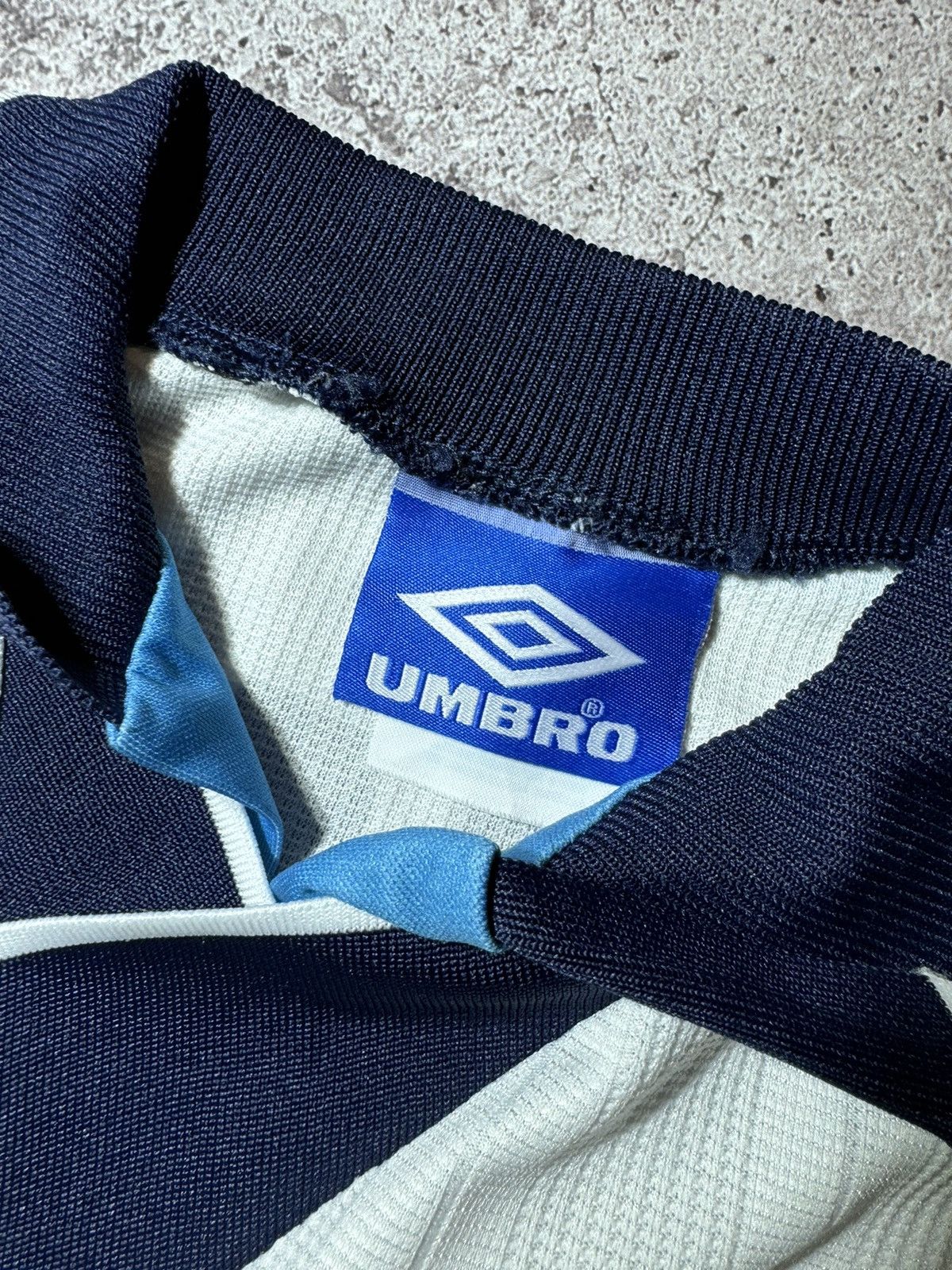 Umbro England 1995/96 Home football Umbro shirt #9 SHEARER Jersey Size US L / EU 52-54 / 3 - 10 Thumbnail