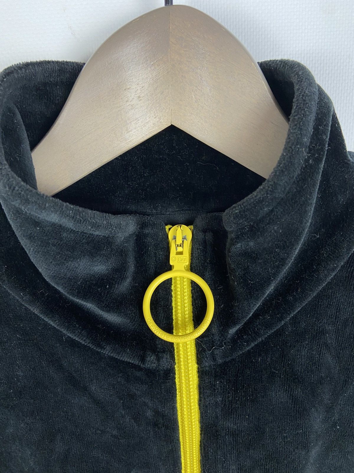 Off-White RRP$700 Off White Logo Intarsia Velour Track Jacket Mens Size US XS / EU 42 / 0 - 9 Thumbnail