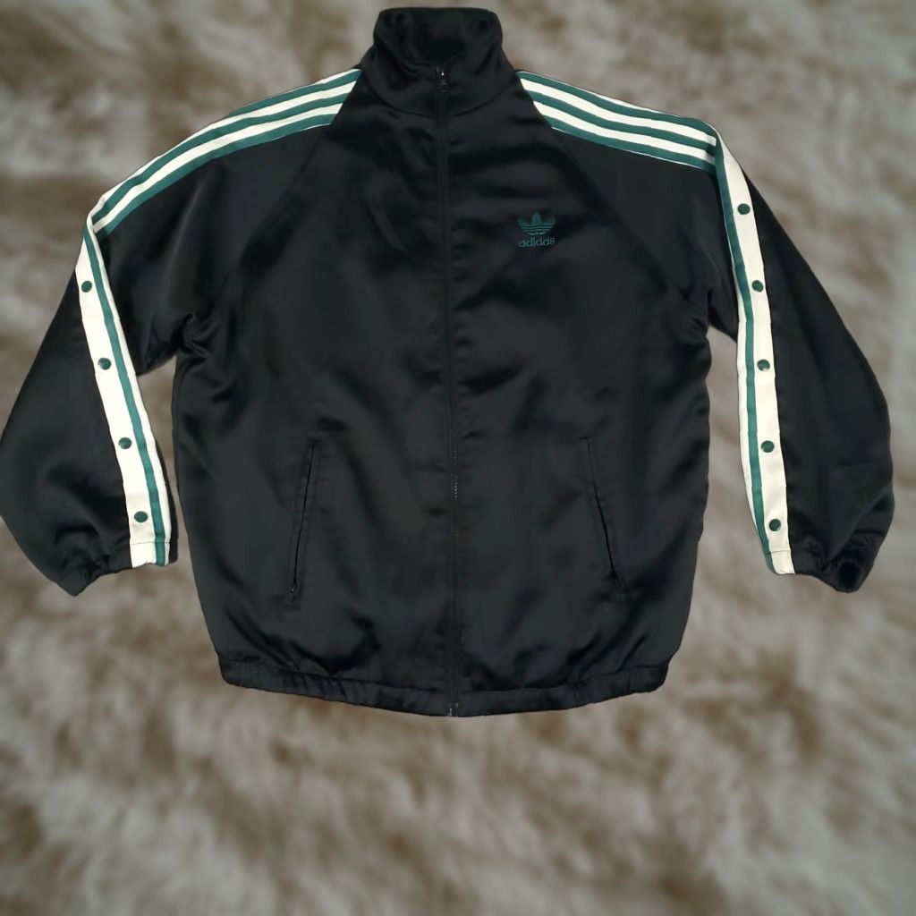 Adidas Adidas Jacket Womens Medium Black Full Zip Windbreaker Snap Button Pockets Size M / US 6-8 / IT 42-44 - 1 Thumbnail