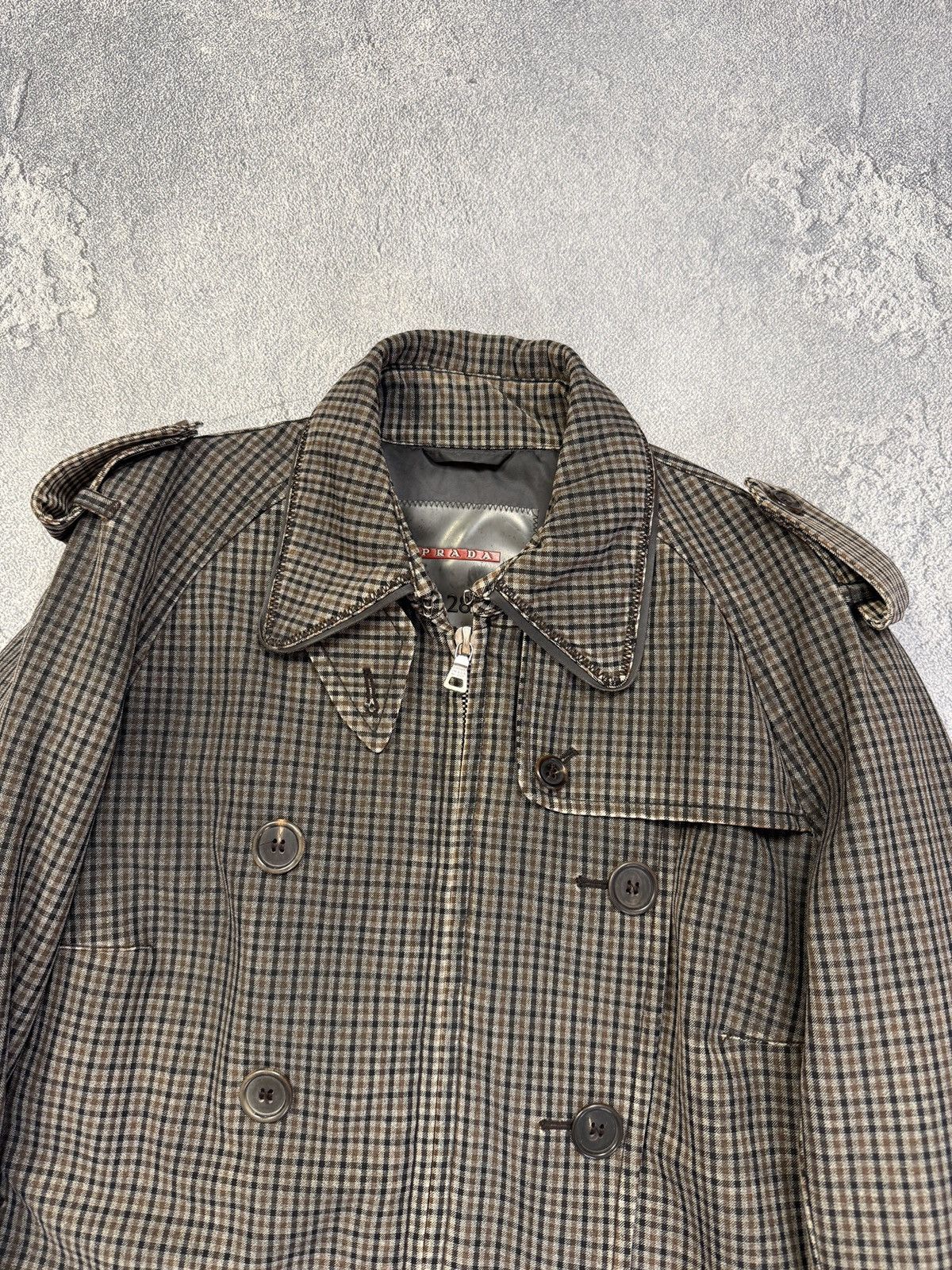 Prada Prada vintage women light jacket with red tab Size M / US 6-8 / IT 42-44 - 2 Thumbnail