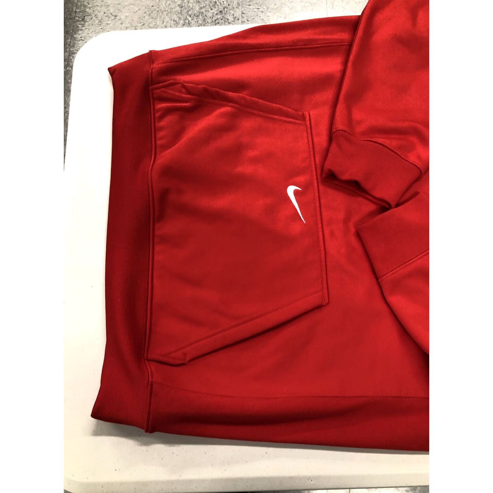 Nike VINTAGE Nike Therma Fit Center Pocket Swoosh Pullover Hoodie Men Red M inches Travis Scott Vibe? Size US M / EU 48-50 / 2 - 4 Thumbnail