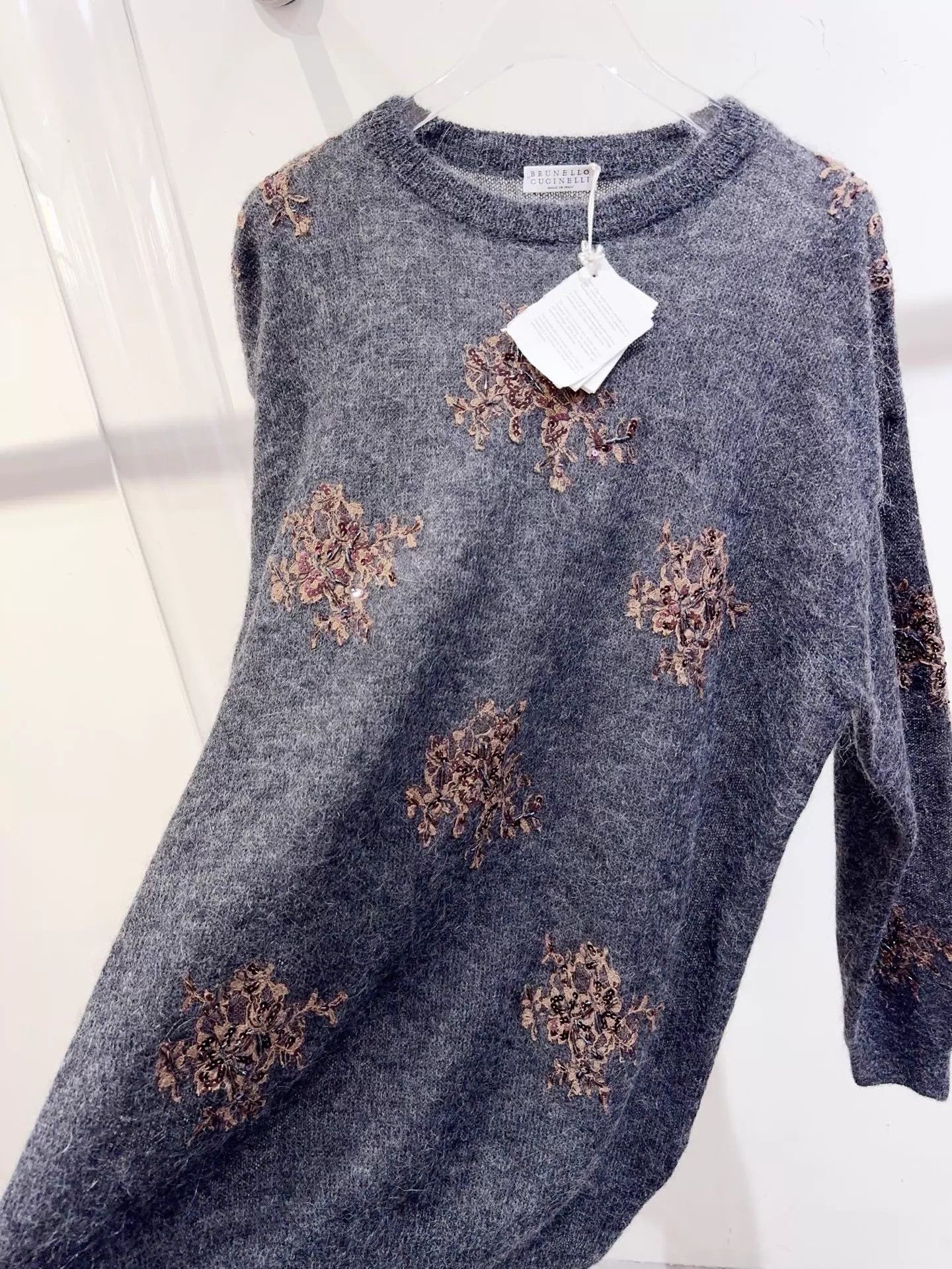 Brunello Cucinelli Brunello Cucinelli Beaded Sweater L Poster Size L / US 10 / IT 46 - 3 Thumbnail